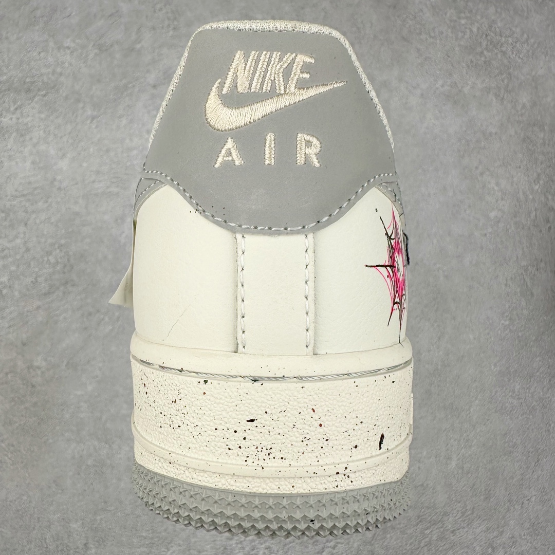 图片[8]-NK Air Force 1´07 Low 空军一号低帮百搭休闲运动板鞋 FB1893-333 柔软、弹性十足的缓震性能和出色的中底设计 横跨复古与现代的外型结合 造就出风靡全球 三十多年的Force 1 直到今天还深受青睐 尺码：36 36.5 37.5 38 38.5 39 40 40.5 41 42 42.5 43 44 44.5 45-选品中心