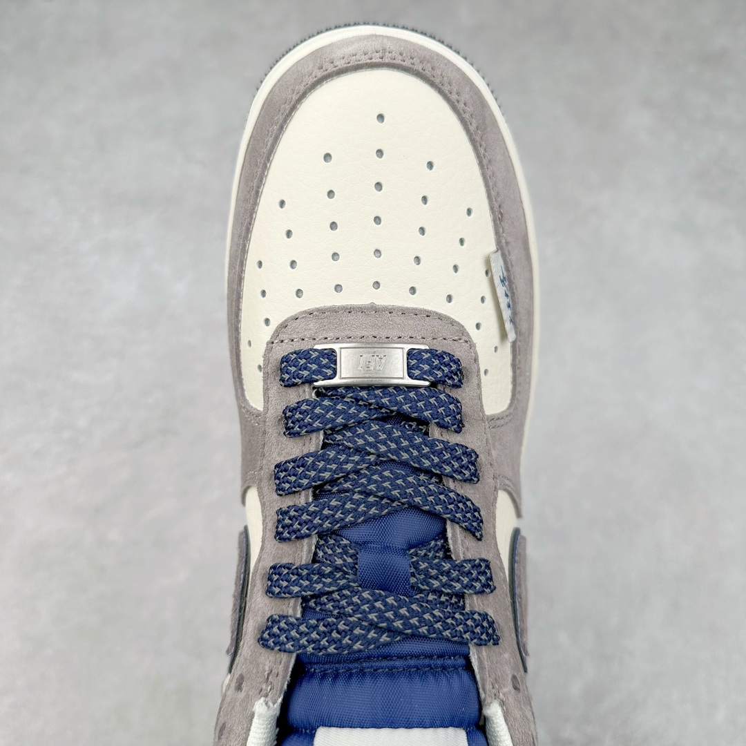 图片[4]-NK Air Force 1´07 Low 空军一号低帮百搭休闲运动板鞋 DM1688-805 柔软、弹性十足的缓震性能和出色的中底设计 横跨复古与现代的外型结合 造就出风靡全球 三十多年的Force 1 直到今天还深受青睐 尺码：36 36.5 37.5 38 38.5 39 40 40.5 41 42 42.5 43 44 44.5 45-选品中心