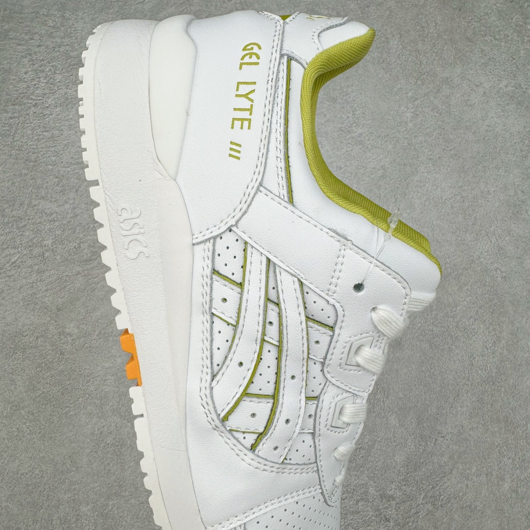 图片[6]-＃纯原福利 Asics Gel-Lyte III 亚瑟士3代系列低帮经典复古休闲运动跑步鞋 伴随着复古跑鞋的再度盛行，让不少运动品牌都将自家经典鞋款重新带回，ASICS 亚瑟士这两年受到众多球鞋爱好者追捧。近期，ASICS 亚瑟士以自己经典的 GEL-LYTE III OG 为蓝本推出了两双全新配色。第一双选择了灰色、藏蓝色和蒂芙尼蓝色拼接呈现，随之妆点一抹粉色，使整双鞋低调又不失细节。材质选择了大面积麂皮与网眼面料打造，保证了质感与透气性兼备。最后以略微泛黄的中底收尾，完善整体设计。另一双以深浅不同的卡其色打造鞋身，缀以淡紫色丰富鞋身细节，想必第一双会更加适合女生上脚。用料与上一双完全相同，提供了优秀的质感。尺码：36 37 37.5 38 39 39.5 40 40.5 41.5 42 42.5 43.5 44 45-选品中心