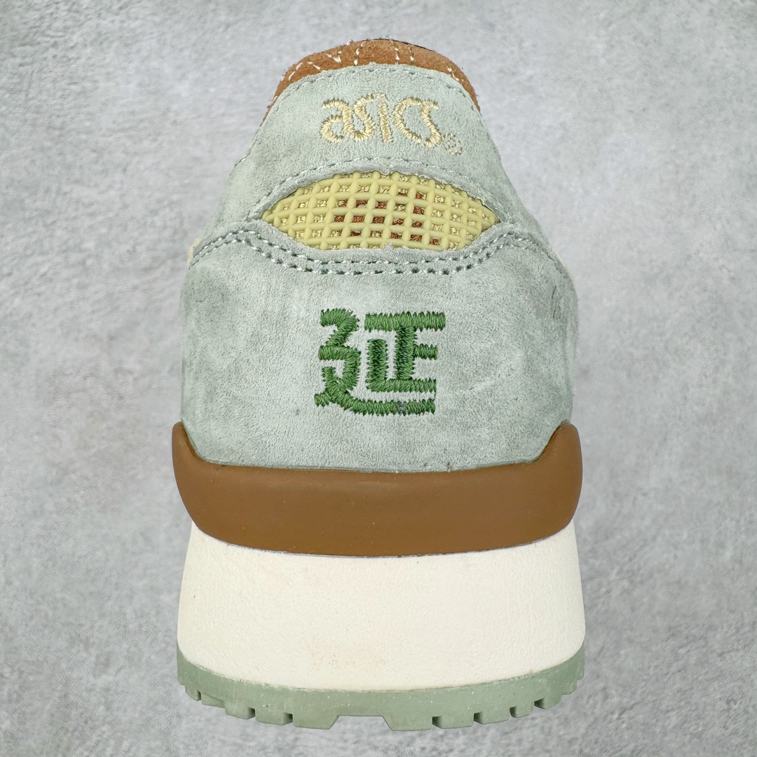 图片[8]-＃纯原福利 Asics Gel-Lyte III 亚瑟士3代系列低帮经典复古休闲运动跑步鞋 伴随着复古跑鞋的再度盛行，让不少运动品牌都将自家经典鞋款重新带回，ASICS 亚瑟士这两年受到众多球鞋爱好者追捧。近期，ASICS 亚瑟士以自己经典的 GEL-LYTE III OG 为蓝本推出了两双全新配色。第一双选择了灰色、藏蓝色和蒂芙尼蓝色拼接呈现，随之妆点一抹粉色，使整双鞋低调又不失细节。材质选择了大面积麂皮与网眼面料打造，保证了质感与透气性兼备。最后以略微泛黄的中底收尾，完善整体设计。另一双以深浅不同的卡其色打造鞋身，缀以淡紫色丰富鞋身细节，想必第一双会更加适合女生上脚。用料与上一双完全相同，提供了优秀的质感。尺码：36 37 37.5 38 39 39.5 40 40.5 41.5 42 42.5 43.5 44 45-选品中心