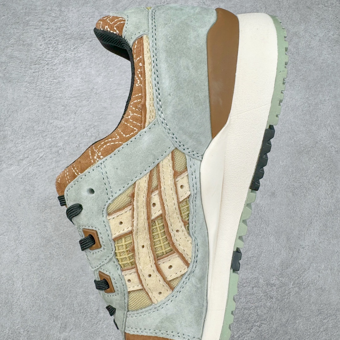 图片[7]-＃纯原福利 Asics Gel-Lyte III 亚瑟士3代系列低帮经典复古休闲运动跑步鞋 伴随着复古跑鞋的再度盛行，让不少运动品牌都将自家经典鞋款重新带回，ASICS 亚瑟士这两年受到众多球鞋爱好者追捧。近期，ASICS 亚瑟士以自己经典的 GEL-LYTE III OG 为蓝本推出了两双全新配色。第一双选择了灰色、藏蓝色和蒂芙尼蓝色拼接呈现，随之妆点一抹粉色，使整双鞋低调又不失细节。材质选择了大面积麂皮与网眼面料打造，保证了质感与透气性兼备。最后以略微泛黄的中底收尾，完善整体设计。另一双以深浅不同的卡其色打造鞋身，缀以淡紫色丰富鞋身细节，想必第一双会更加适合女生上脚。用料与上一双完全相同，提供了优秀的质感。尺码：36 37 37.5 38 39 39.5 40 40.5 41.5 42 42.5 43.5 44 45-选品中心