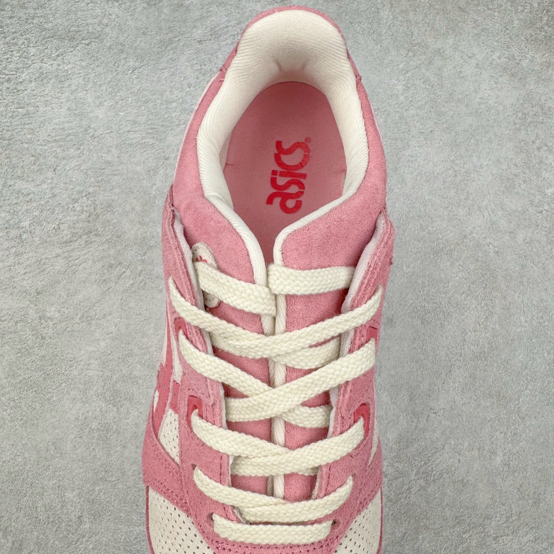 图片[5]-＃纯原福利 Asics Gel-Lyte III 亚瑟士3代系列低帮经典复古休闲运动跑步鞋 伴随着复古跑鞋的再度盛行，让不少运动品牌都将自家经典鞋款重新带回，ASICS 亚瑟士这两年受到众多球鞋爱好者追捧。近期，ASICS 亚瑟士以自己经典的 GEL-LYTE III OG 为蓝本推出了两双全新配色。第一双选择了灰色、藏蓝色和蒂芙尼蓝色拼接呈现，随之妆点一抹粉色，使整双鞋低调又不失细节。材质选择了大面积麂皮与网眼面料打造，保证了质感与透气性兼备。最后以略微泛黄的中底收尾，完善整体设计。另一双以深浅不同的卡其色打造鞋身，缀以淡紫色丰富鞋身细节，想必第一双会更加适合女生上脚。用料与上一双完全相同，提供了优秀的质感。尺码：36 37 37.5 38 39 39.5 40 40.5 41.5 42 42.5 43.5 44 45-选品中心