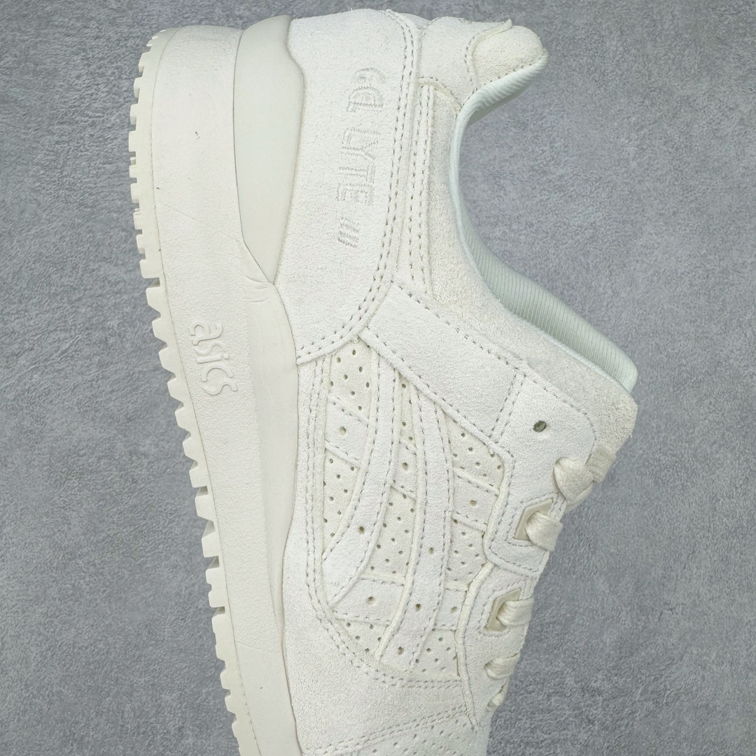 图片[6]-＃纯原福利 Asics Gel-Lyte III 亚瑟士3代系列低帮经典复古休闲运动跑步鞋 伴随着复古跑鞋的再度盛行，让不少运动品牌都将自家经典鞋款重新带回，ASICS 亚瑟士这两年受到众多球鞋爱好者追捧。近期，ASICS 亚瑟士以自己经典的 GEL-LYTE III OG 为蓝本推出了两双全新配色。第一双选择了灰色、藏蓝色和蒂芙尼蓝色拼接呈现，随之妆点一抹粉色，使整双鞋低调又不失细节。材质选择了大面积麂皮与网眼面料打造，保证了质感与透气性兼备。最后以略微泛黄的中底收尾，完善整体设计。另一双以深浅不同的卡其色打造鞋身，缀以淡紫色丰富鞋身细节，想必第一双会更加适合女生上脚。用料与上一双完全相同，提供了优秀的质感。尺码：36 37 37.5 38 39 39.5 40 40.5 41.5 42 42.5 43.5 44 45-选品中心