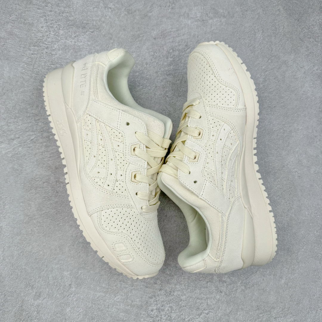 图片[3]-＃纯原福利 Asics Gel-Lyte III 亚瑟士3代系列低帮经典复古休闲运动跑步鞋 伴随着复古跑鞋的再度盛行，让不少运动品牌都将自家经典鞋款重新带回，ASICS 亚瑟士这两年受到众多球鞋爱好者追捧。近期，ASICS 亚瑟士以自己经典的 GEL-LYTE III OG 为蓝本推出了两双全新配色。第一双选择了灰色、藏蓝色和蒂芙尼蓝色拼接呈现，随之妆点一抹粉色，使整双鞋低调又不失细节。材质选择了大面积麂皮与网眼面料打造，保证了质感与透气性兼备。最后以略微泛黄的中底收尾，完善整体设计。另一双以深浅不同的卡其色打造鞋身，缀以淡紫色丰富鞋身细节，想必第一双会更加适合女生上脚。用料与上一双完全相同，提供了优秀的质感。尺码：36 37 37.5 38 39 39.5 40 40.5 41.5 42 42.5 43.5 44 45-选品中心