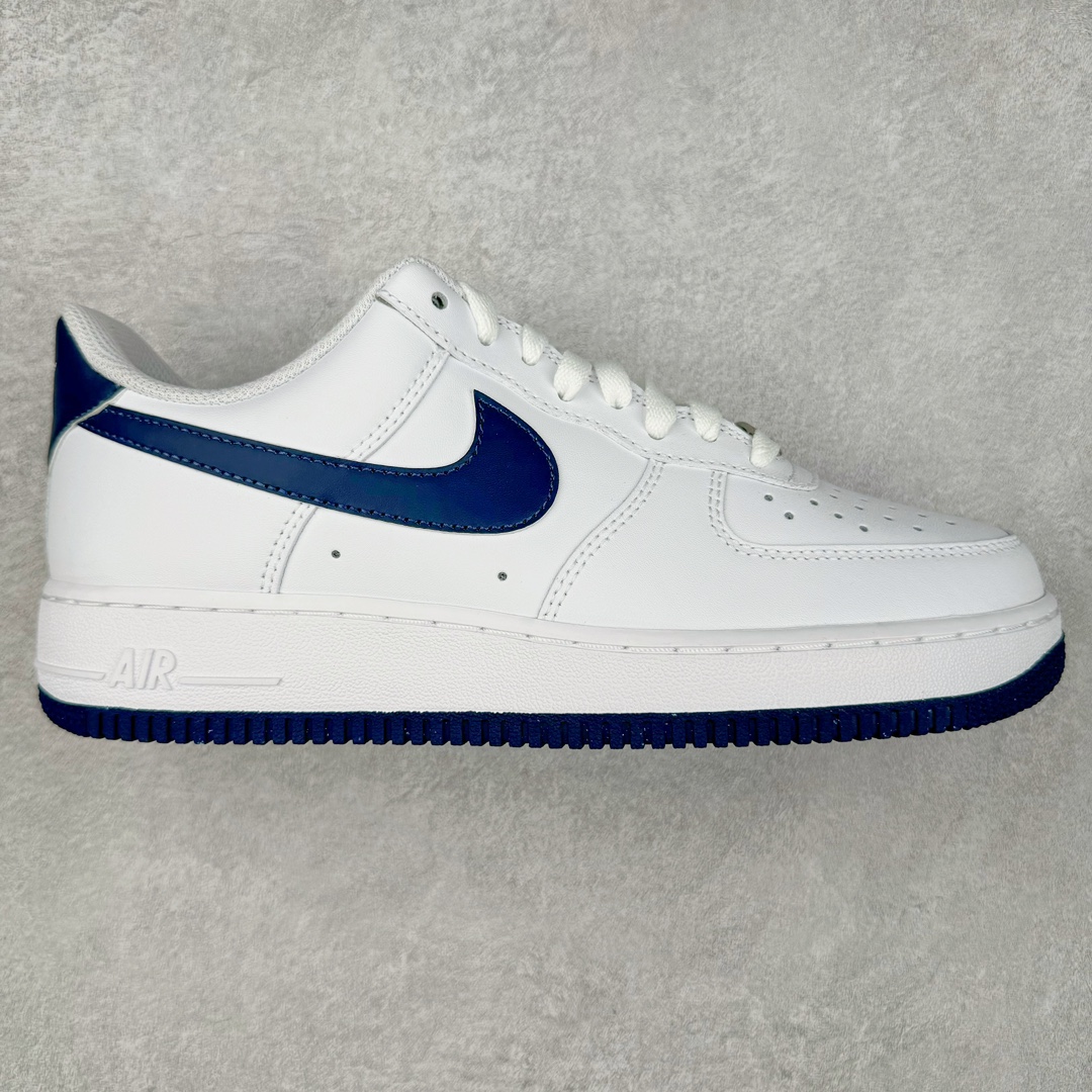 NK Air Force 1´07 Low 空军一号低帮百搭休闲运动板鞋 ZH0316-040 柔软、弹性十足的缓震性能和出色的中底设计 横跨复古与现代的外型结合 造就出风靡全球 三十多年的Force 1 直到今天还深受青睐 尺码：36 36.5 37.5 38 38.5 39 40 40.5 41 42 42.5 43 44 44.5 45-选品中心