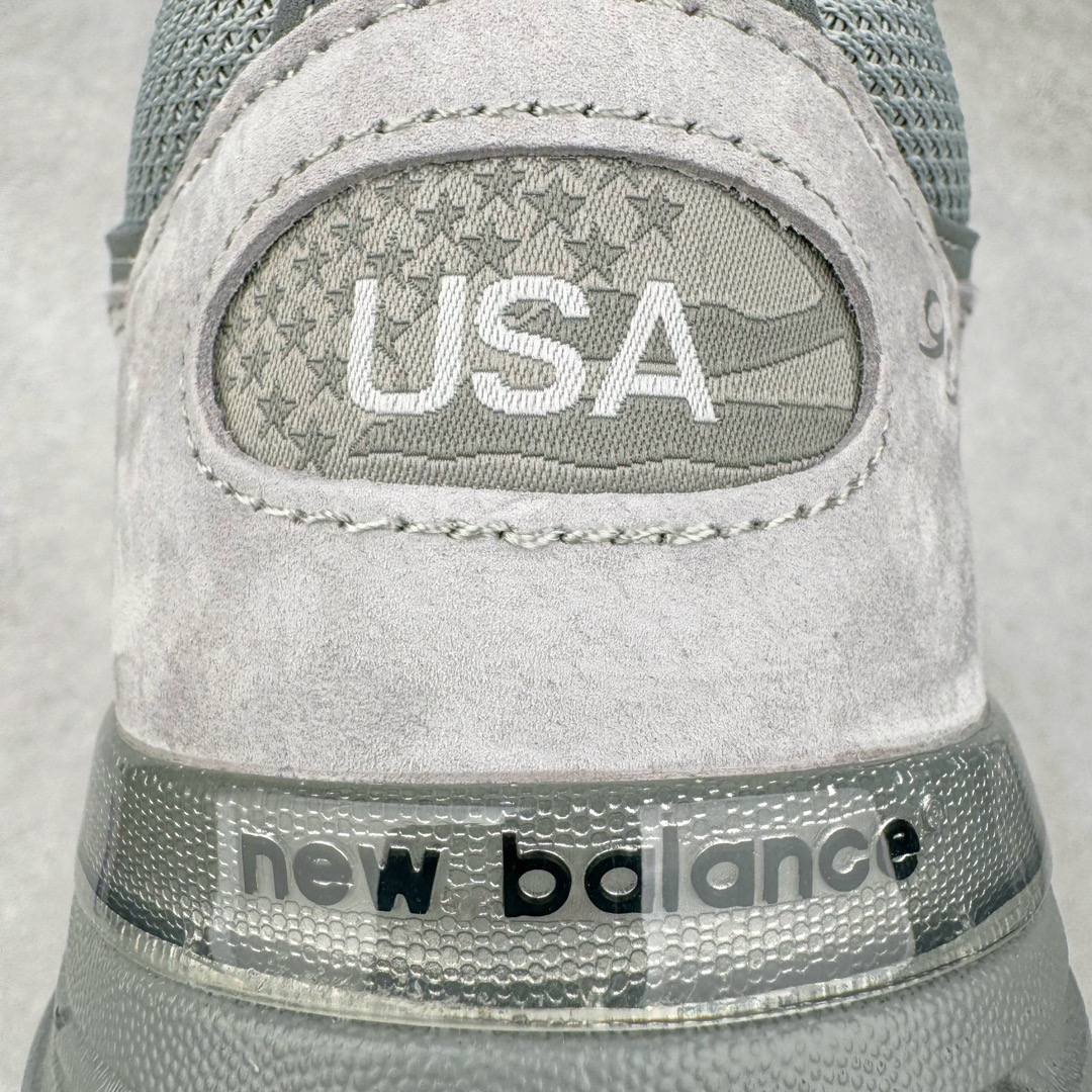 图片[15]-＃总裁 New Balance MR993GL 新百伦NB993总统复古慢跑鞋 元祖灰 正确3M反光细节 原楦原纸版开发 正确6层组合底模精密开发 后跟透明TPU水晶装饰条稳固 沿用了引以为傲的跑鞋手工技艺 采用猪皮绒面并包裹局部透气网面的鞋身设计 菱网鞋舌上刻有New Balance USA 鞋面依旧身着经典的大热之灰 彰显了其高端的品质身份 尺码：40 40.5 41.5 42 42.5 43 44 44.5 45 46.5-选品中心