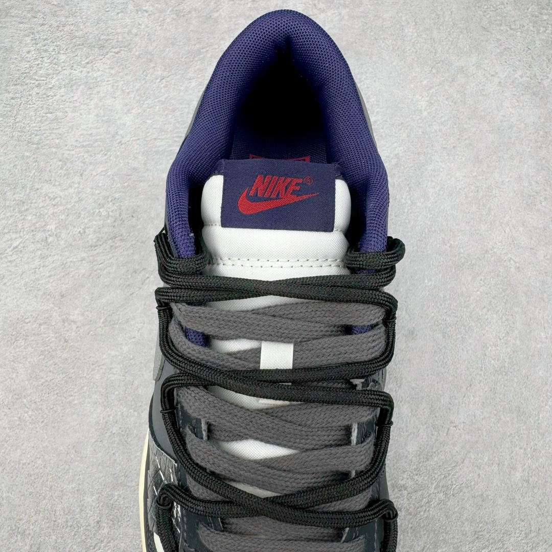 图片[5]-＃YC纯原 NK Dunk Low 暗黑灰 FV8106-181 定制系列天花板 无原鞋不开发 全系列得物原鞋一比一校对开发 配色持续更新中 终端对接 优势输出 全套原厂楦头原纸板数据档案倾力打造 原汁原味莞产 极致还原 圈内最强针车工艺 高端零售指定版 广东原厂配套原盒原标 鞋盒分三个尺码段 原厂冲刀 超高清洁度 全鞋零毛边皮料切割 采用原厂百宏鞋带以及原厂百宏织唛舌标 内标可供原厂几率过验 进口原装条纹中底布 四线拉帮白色点胶 原厂拉帮手法遵循公司 原厂电绣 极致还原 尺码：40 40.5 41 42 42.5 43 44 44.5 45 46-选品中心