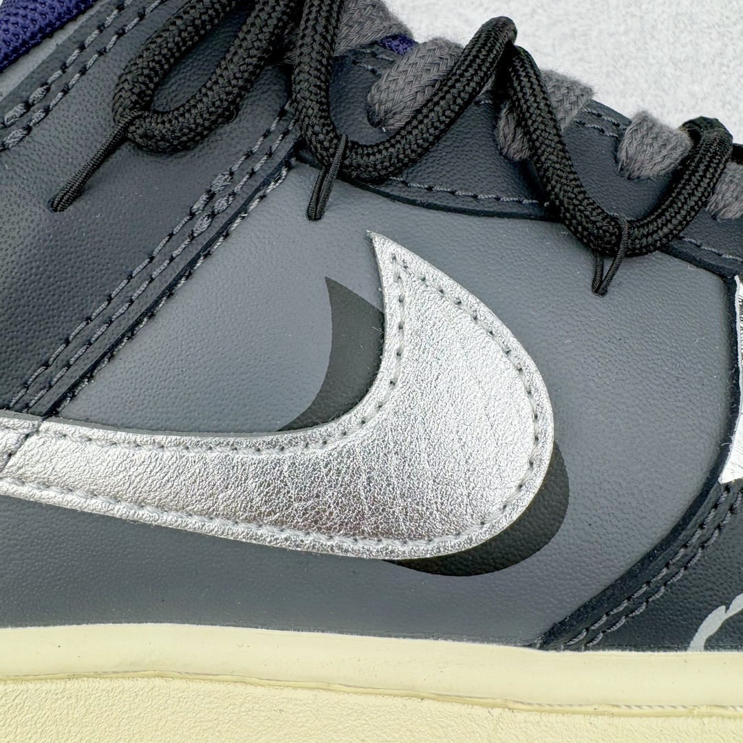 图片[17]-＃YC纯原 NK Dunk Low 暗黑灰 FV8106-181 定制系列天花板 无原鞋不开发 全系列得物原鞋一比一校对开发 配色持续更新中 终端对接 优势输出 全套原厂楦头原纸板数据档案倾力打造 原汁原味莞产 极致还原 圈内最强针车工艺 高端零售指定版 广东原厂配套原盒原标 鞋盒分三个尺码段 原厂冲刀 超高清洁度 全鞋零毛边皮料切割 采用原厂百宏鞋带以及原厂百宏织唛舌标 内标可供原厂几率过验 进口原装条纹中底布 四线拉帮白色点胶 原厂拉帮手法遵循公司 原厂电绣 极致还原 尺码：40 40.5 41 42 42.5 43 44 44.5 45 46-选品中心