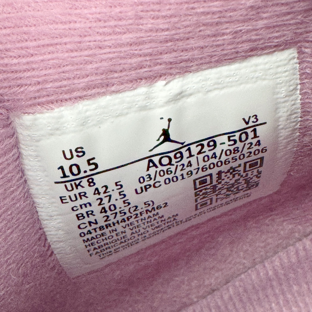 图片[11]-＃K版纯原 Air Jordan AJ4 WMNS \\\”Orchid\\\”猛男粉 AQ9129-501 全新升级改良 原鞋原楦原纸板同源开发 完美呈现乔4的版型 内侧正确双色网格 还原细节 原厂皮料 正确气垫颜色 正确网格工艺 正确拉帮工艺 全鞋原装材料制作 原档案原模具打造 支持全方位与正品对比 尺码：36 36.5 37.5 38 38.5 39 40 40.5 41 42 42.5 43 44 44.5 45 46 47.5-选品中心