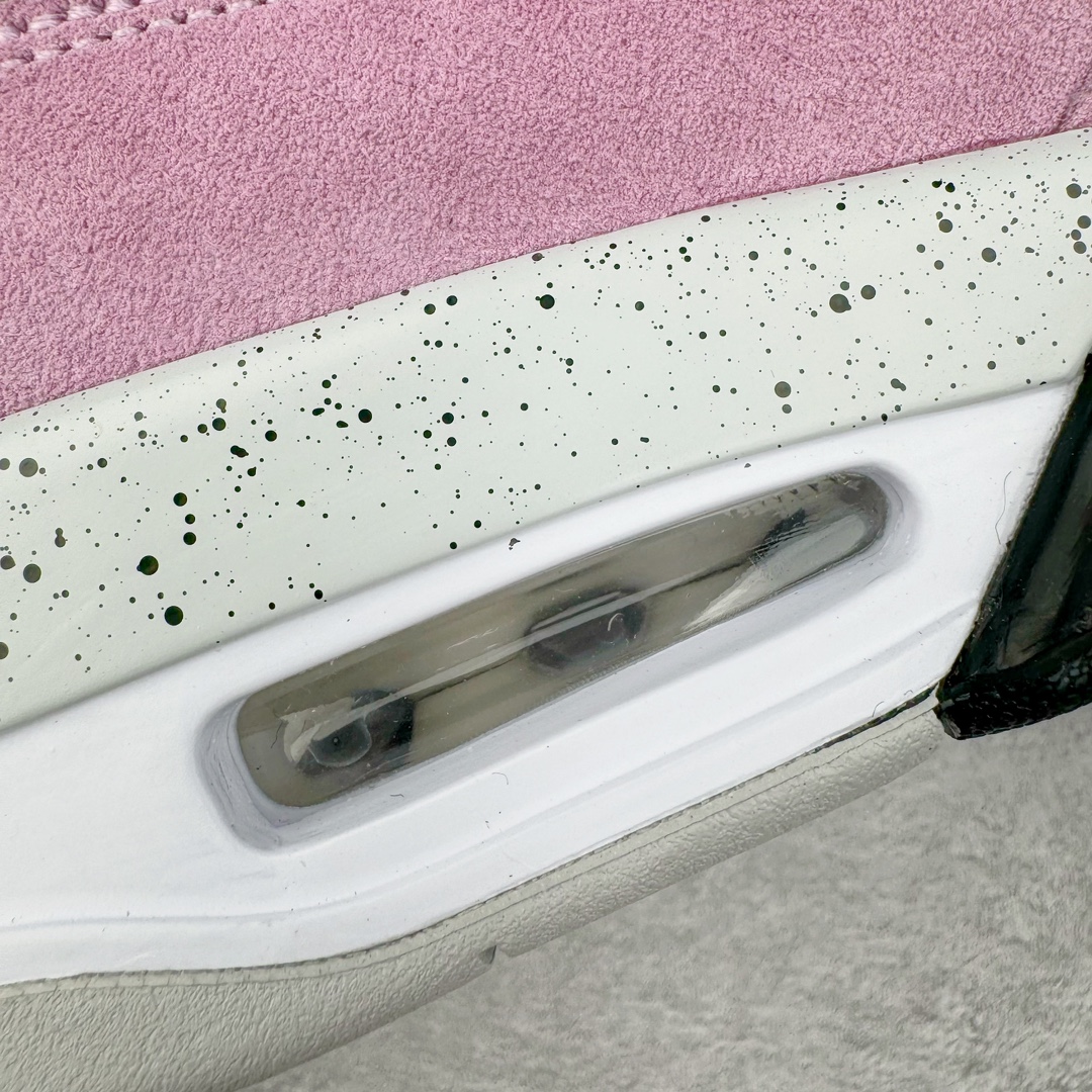 图片[17]-＃K版纯原 Air Jordan AJ4 WMNS \\\”Orchid\\\”猛男粉 AQ9129-501 全新升级改良 原鞋原楦原纸板同源开发 完美呈现乔4的版型 内侧正确双色网格 还原细节 原厂皮料 正确气垫颜色 正确网格工艺 正确拉帮工艺 全鞋原装材料制作 原档案原模具打造 支持全方位与正品对比 尺码：36 36.5 37.5 38 38.5 39 40 40.5 41 42 42.5 43 44 44.5 45 46 47.5-选品中心