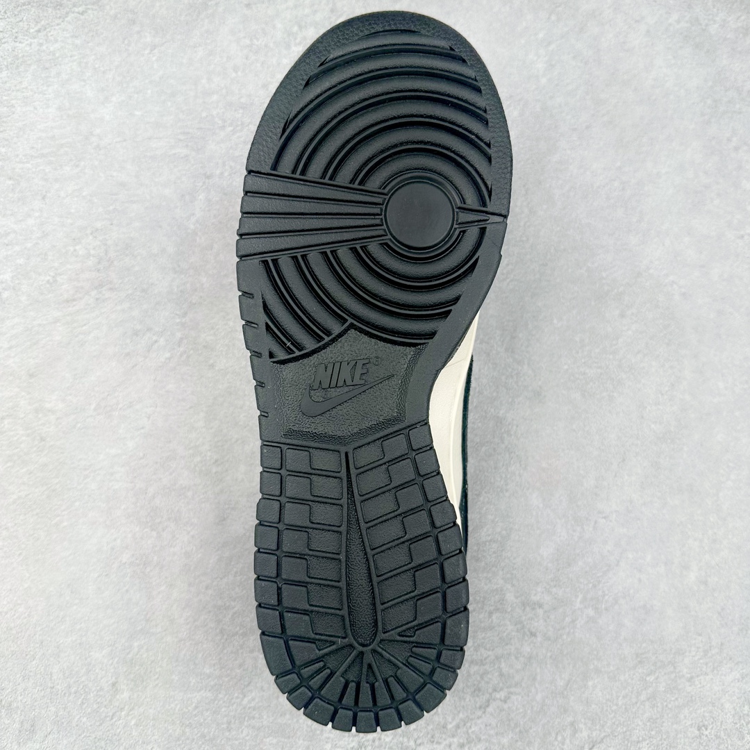 图片[9]-NK Dunk Low 定制配色 BB9898-008 大厂出品 极力推荐 原装头层材料 独家版型蒸餾加工帶來的是更好的视觉和脚感体验大厂纯原品质出货 清洁度 电绣工艺 皮料切割干净无任何毛边 细节完美 尺码：36 36.5 37.5 38 38.5 39 40 40.5 41 42 42.5 43 44 44.5 45 46 47.5-选品中心