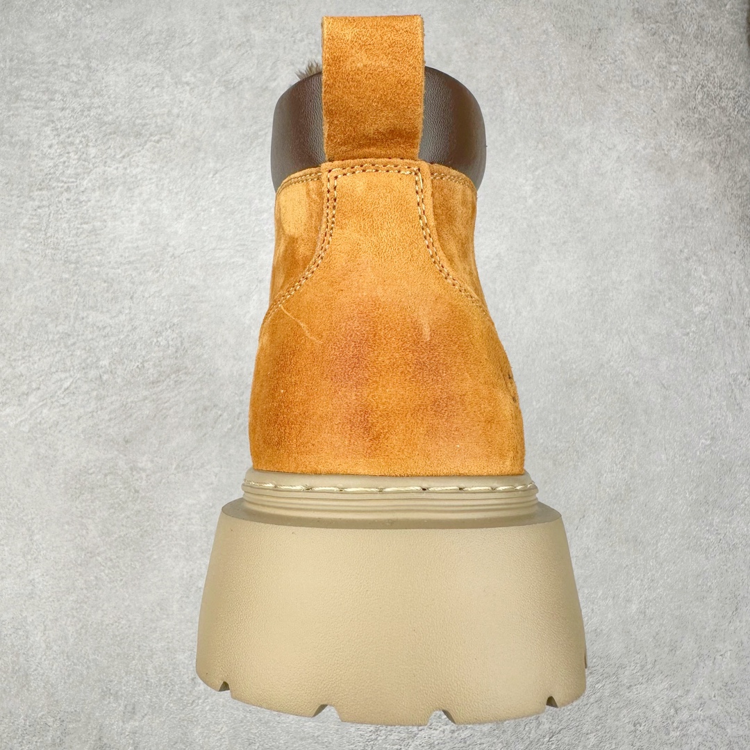 图片[8]-UGG 2024秋冬新品（毛绒一体内里保暖锁热🔥）秋冬必备 户外中帮休闲马丁靴雪地靴 代购专供品质 面料采用进口头层牛皮材质 鞋内里采用🔥毛茸一体内里保暖锁热。外置高弹Modern 外置防滑橡塑发泡超轻大底 系带设计 穿脱十分方便 采用TPU模压定型真皮鞋面材质#EVA轻翼外底防滑,耐磨性和良好的弹性！美国轻奢品牌【UGG】 Tasman Weather Hybrid 塔斯曼混合系列户外中帮休闲马丁靴雪地靴 尺码：39 40 41 42 43 44-选品中心