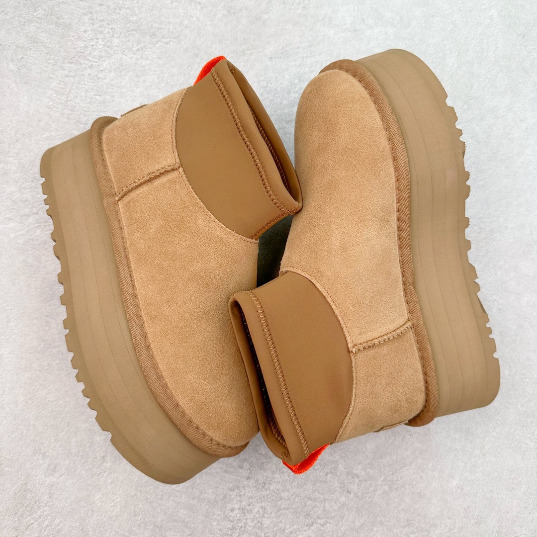 图片[3]-＃K版 UGG 8170经典秋冬羊皮毛一体雪地靴 私人订单价格匠心定位 桑坡八年大厂直供 拒绝高利润 区别杀猪版本 隆丰A级澳洲进口羊皮毛一体 完全遵循ZP工艺流程 代工厂原厂版师 秉承无原鞋不开发选择 注重每一处细节 市面最正版型 TREADLITE\\\”轻翼\\\”科技外底 轻便/耐用/柔韧/桩型【售后郑重承诺】一个月内若出现重大脱胶/断底等质量问题 直接为您换新 翻毛皮鞋面 细腻亲肤再生聚酯纤维滚边 舒适易打理 保暖性佳 UGG plush™ 里衬和内底 茸软亲肤 舒适暖足 经典鞋型搭配轻盈厚底 稳稳拿捏秋冬出街时髦造型 Treadlite by UGG 轻翼大底 轻盈缓震 为双足减负 舒适轻便 助你轻松畅玩整天 尺码：35 36 37 38 39 40-选品中心