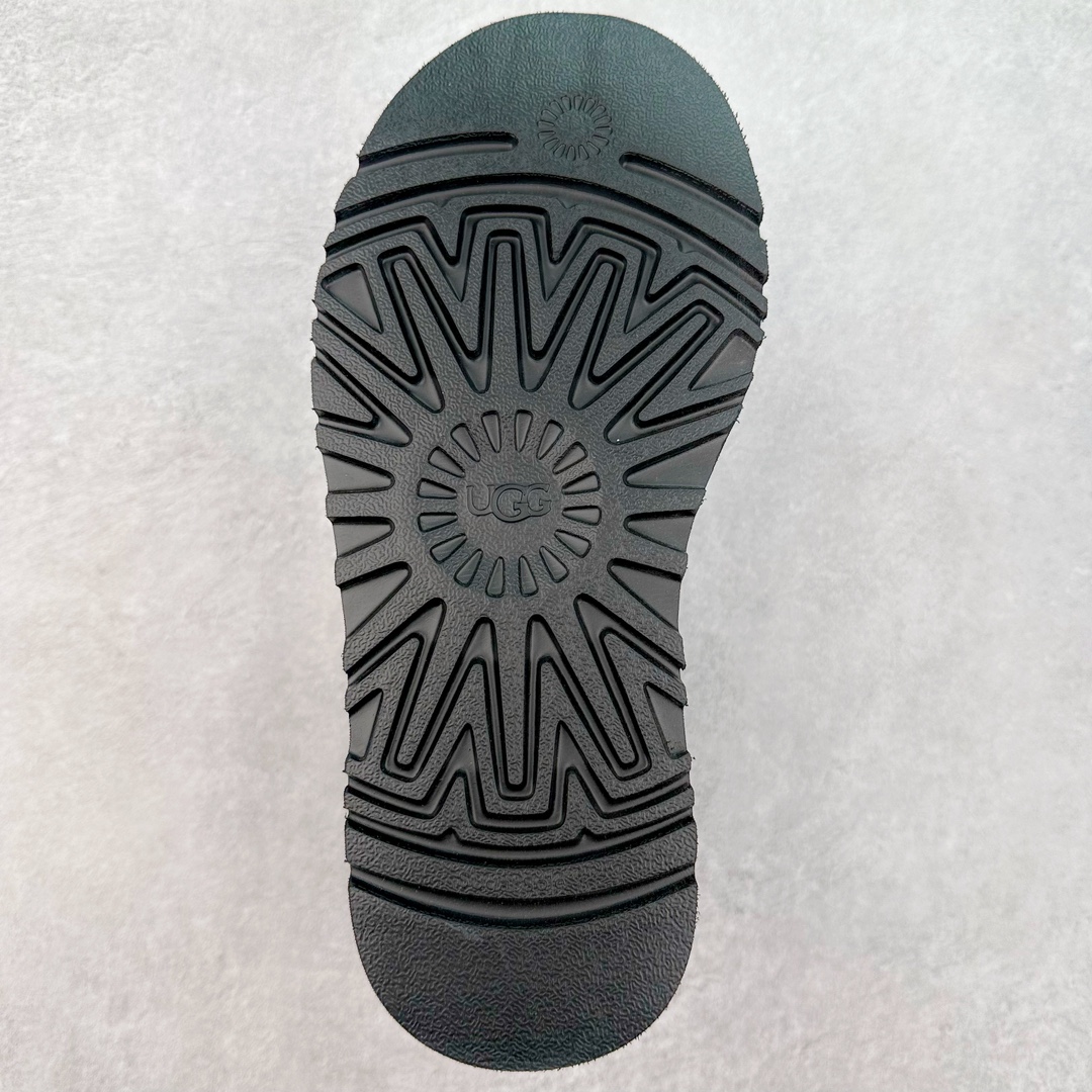 图片[9]-＃K版 UGG 8170经典秋冬羊皮毛一体雪地靴 私人订单价格匠心定位 桑坡八年大厂直供 拒绝高利润 区别杀猪版本 隆丰A级澳洲进口羊皮毛一体 完全遵循ZP工艺流程 代工厂原厂版师 秉承无原鞋不开发选择 注重每一处细节 市面最正版型 TREADLITE\\\”轻翼\\\”科技外底 轻便/耐用/柔韧/桩型【售后郑重承诺】一个月内若出现重大脱胶/断底等质量问题 直接为您换新 翻毛皮鞋面 细腻亲肤再生聚酯纤维滚边 舒适易打理 保暖性佳 UGG plush™ 里衬和内底 茸软亲肤 舒适暖足 经典鞋型搭配轻盈厚底 稳稳拿捏秋冬出街时髦造型 Treadlite by UGG 轻翼大底 轻盈缓震 为双足减负 舒适轻便 助你轻松畅玩整天 尺码：35 36 37 38 39 40-选品中心