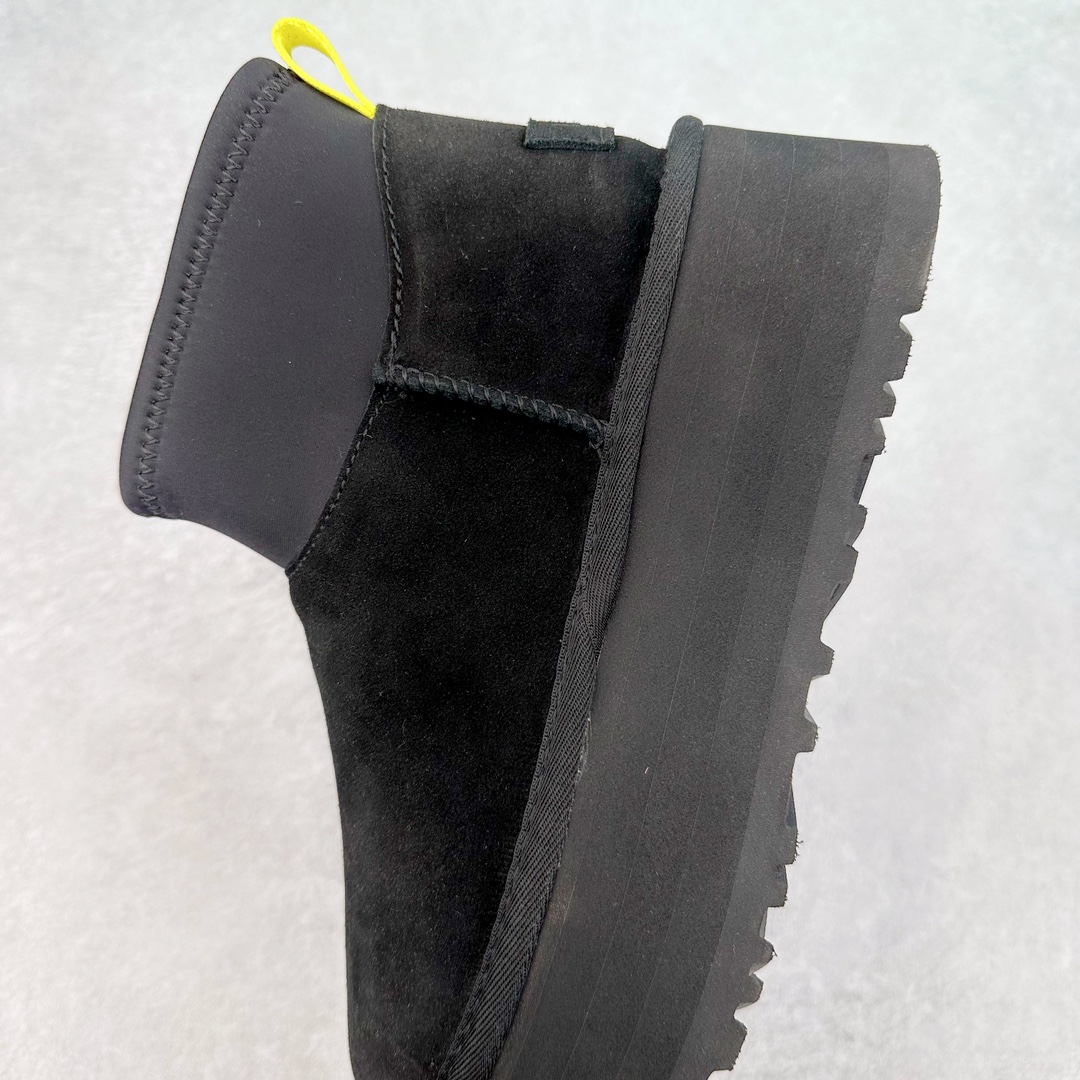 图片[7]-＃K版 UGG 8170经典秋冬羊皮毛一体雪地靴 私人订单价格匠心定位 桑坡八年大厂直供 拒绝高利润 区别杀猪版本 隆丰A级澳洲进口羊皮毛一体 完全遵循ZP工艺流程 代工厂原厂版师 秉承无原鞋不开发选择 注重每一处细节 市面最正版型 TREADLITE\\\”轻翼\\\”科技外底 轻便/耐用/柔韧/桩型【售后郑重承诺】一个月内若出现重大脱胶/断底等质量问题 直接为您换新 翻毛皮鞋面 细腻亲肤再生聚酯纤维滚边 舒适易打理 保暖性佳 UGG plush™ 里衬和内底 茸软亲肤 舒适暖足 经典鞋型搭配轻盈厚底 稳稳拿捏秋冬出街时髦造型 Treadlite by UGG 轻翼大底 轻盈缓震 为双足减负 舒适轻便 助你轻松畅玩整天 尺码：35 36 37 38 39 40-选品中心