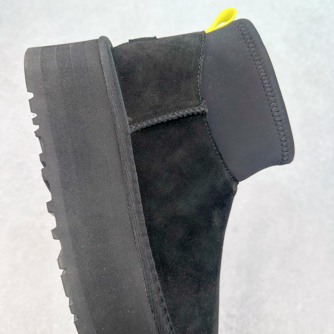 图片[6]-＃K版 UGG 8170经典秋冬羊皮毛一体雪地靴 私人订单价格匠心定位 桑坡八年大厂直供 拒绝高利润 区别杀猪版本 隆丰A级澳洲进口羊皮毛一体 完全遵循ZP工艺流程 代工厂原厂版师 秉承无原鞋不开发选择 注重每一处细节 市面最正版型 TREADLITE\\\”轻翼\\\”科技外底 轻便/耐用/柔韧/桩型【售后郑重承诺】一个月内若出现重大脱胶/断底等质量问题 直接为您换新 翻毛皮鞋面 细腻亲肤再生聚酯纤维滚边 舒适易打理 保暖性佳 UGG plush™ 里衬和内底 茸软亲肤 舒适暖足 经典鞋型搭配轻盈厚底 稳稳拿捏秋冬出街时髦造型 Treadlite by UGG 轻翼大底 轻盈缓震 为双足减负 舒适轻便 助你轻松畅玩整天 尺码：35 36 37 38 39 40-选品中心