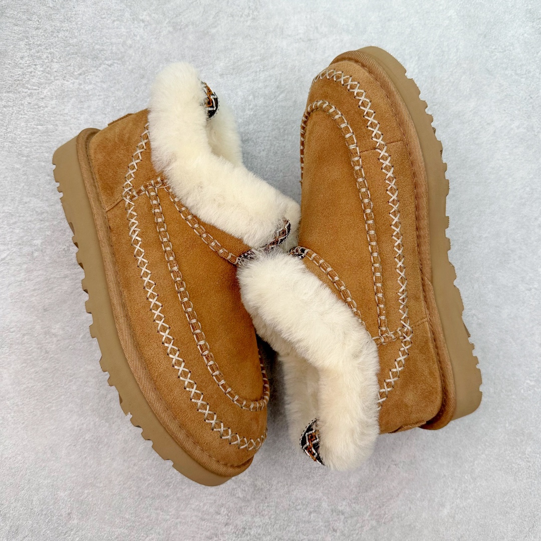 图片[3]-＃K版 UGG 8224经典秋冬羊皮毛一体雪地靴 私人订单价格匠心定位 桑坡八年大厂直供 拒绝高利润 区别杀猪版本 隆丰A级澳洲进口羊皮毛一体 完全遵循ZP工艺流程 代工厂原厂版师 秉承无原鞋不开发选择 注重每一处细节 市面最正版型 TREADLITE\\\”轻翼\\\”科技外底 轻便/耐用/柔韧/桩型【售后郑重承诺】一个月内若出现重大脱胶/断底等质量问题 直接为您换新 翻毛皮鞋面 细腻亲肤再生聚酯纤维滚边 舒适易打理 保暖性佳 UGG plush™ 里衬和内底 茸软亲肤 舒适暖足 经典鞋型搭配轻盈厚底 稳稳拿捏秋冬出街时髦造型 Treadlite by UGG 轻翼大底 轻盈缓震 为双足减负 舒适轻便 助你轻松畅玩整天 尺码：35 36 37 38 39 40-选品中心