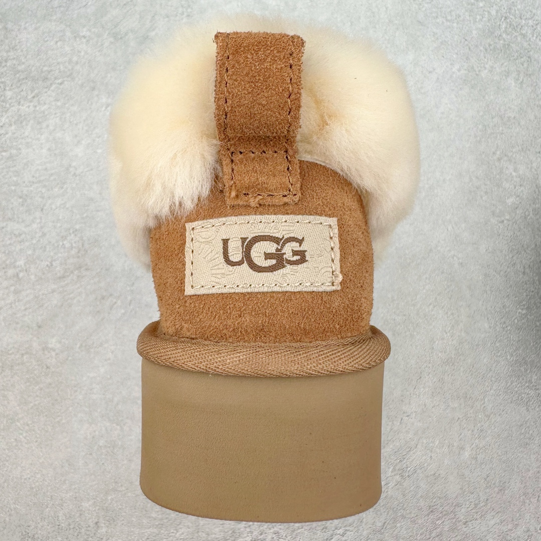 图片[8]-＃K版 UGG 6733经典秋冬羊皮毛一体雪地靴 私人订单价格匠心定位 桑坡八年大厂直供 拒绝高利润 区别杀猪版本 隆丰A级澳洲进口羊皮毛一体 完全遵循ZP工艺流程 代工厂原厂版师 秉承无原鞋不开发选择 注重每一处细节 市面最正版型 TREADLITE\\\”轻翼\\\”科技外底 轻便/耐用/柔韧/桩型【售后郑重承诺】一个月内若出现重大脱胶/断底等质量问题 直接为您换新 翻毛皮鞋面 细腻亲肤再生聚酯纤维滚边 舒适易打理 保暖性佳 UGG plush™ 里衬和内底 茸软亲肤 舒适暖足 经典鞋型搭配轻盈厚底 稳稳拿捏秋冬出街时髦造型 Treadlite by UGG 轻翼大底 轻盈缓震 为双足减负 舒适轻便 助你轻松畅玩整天 尺码：35 36 37 38 39 40-选品中心