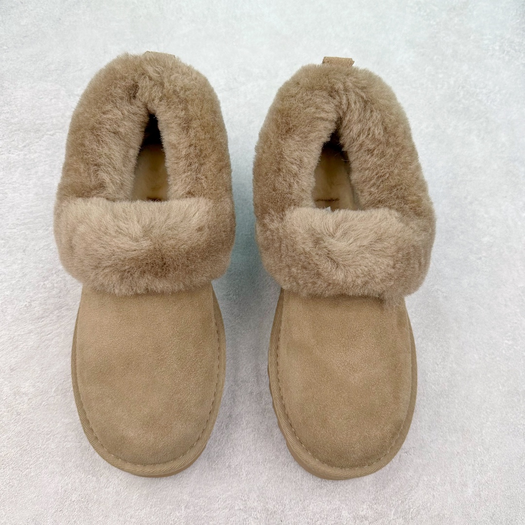 图片[2]-＃K版 UGG 6733经典秋冬羊皮毛一体雪地靴 私人订单价格匠心定位 桑坡八年大厂直供 拒绝高利润 区别杀猪版本 隆丰A级澳洲进口羊皮毛一体 完全遵循ZP工艺流程 代工厂原厂版师 秉承无原鞋不开发选择 注重每一处细节 市面最正版型 TREADLITE\\\”轻翼\\\”科技外底 轻便/耐用/柔韧/桩型【售后郑重承诺】一个月内若出现重大脱胶/断底等质量问题 直接为您换新 翻毛皮鞋面 细腻亲肤再生聚酯纤维滚边 舒适易打理 保暖性佳 UGG plush™ 里衬和内底 茸软亲肤 舒适暖足 经典鞋型搭配轻盈厚底 稳稳拿捏秋冬出街时髦造型 Treadlite by UGG 轻翼大底 轻盈缓震 为双足减负 舒适轻便 助你轻松畅玩整天 尺码：35 36 37 38 39 40-选品中心