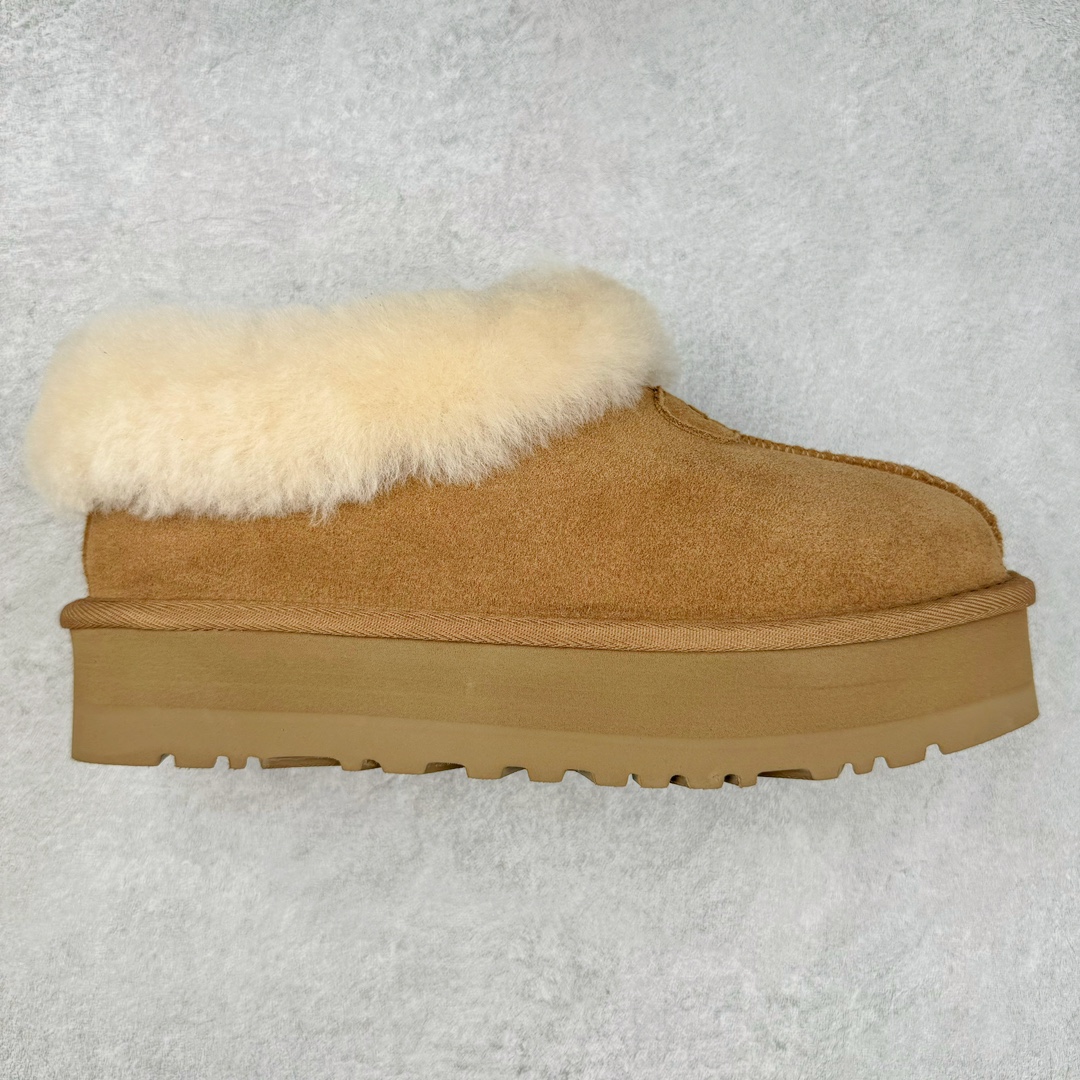 ＃K版 UGG 4810经典秋冬羊皮毛一体雪地靴 私人订单价格匠心定位 桑坡八年大厂直供 拒绝高利润 区别杀猪版本 隆丰A级澳洲进口羊皮毛一体 完全遵循ZP工艺流程 代工厂原厂版师 秉承无原鞋不开发选择 注重每一处细节 市面最正版型 TREADLITE\\\”轻翼\\\”科技外底 轻便/耐用/柔韧/桩型【售后郑重承诺】一个月内若出现重大脱胶/断底等质量问题 直接为您换新 翻毛皮鞋面 细腻亲肤再生聚酯纤维滚边 舒适易打理 保暖性佳 UGG plush™ 里衬和内底 茸软亲肤 舒适暖足 经典鞋型搭配轻盈厚底 稳稳拿捏秋冬出街时髦造型 Treadlite by UGG 轻翼大底 轻盈缓震 为双足减负 舒适轻便 助你轻松畅玩整天 尺码：35 36 37 38 39 40-选品中心