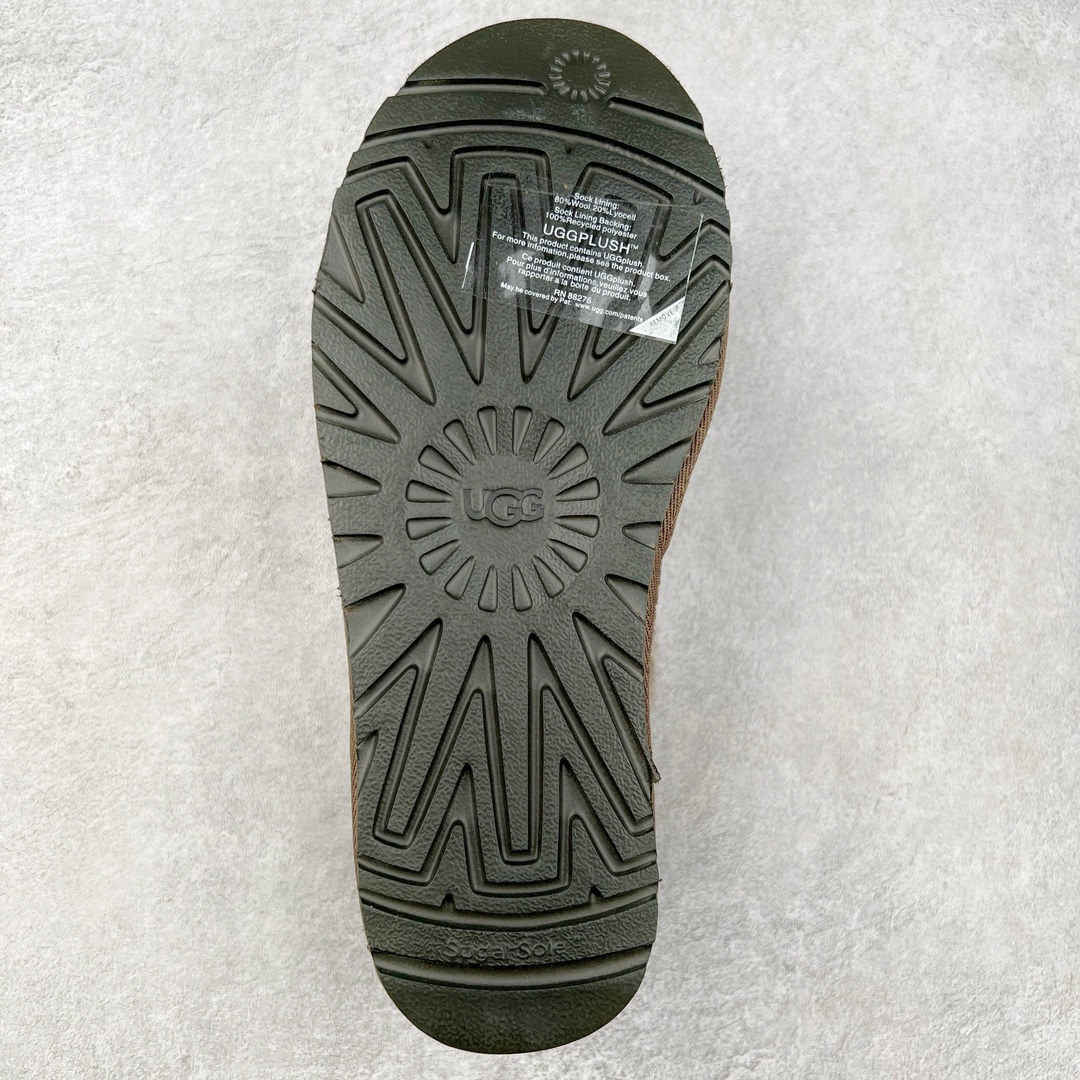 图片[9]-＃K版 UGG 8224经典秋冬羊皮毛一体雪地靴 私人订单价格匠心定位 桑坡八年大厂直供 拒绝高利润 区别杀猪版本 隆丰A级澳洲进口羊皮毛一体 完全遵循ZP工艺流程 代工厂原厂版师 秉承无原鞋不开发选择 注重每一处细节 市面最正版型 TREADLITE\\\”轻翼\\\”科技外底 轻便/耐用/柔韧/桩型【售后郑重承诺】一个月内若出现重大脱胶/断底等质量问题 直接为您换新 翻毛皮鞋面 细腻亲肤再生聚酯纤维滚边 舒适易打理 保暖性佳 UGG plush™ 里衬和内底 茸软亲肤 舒适暖足 经典鞋型搭配轻盈厚底 稳稳拿捏秋冬出街时髦造型 Treadlite by UGG 轻翼大底 轻盈缓震 为双足减负 舒适轻便 助你轻松畅玩整天 尺码：35 36 37 38 39 40-选品中心