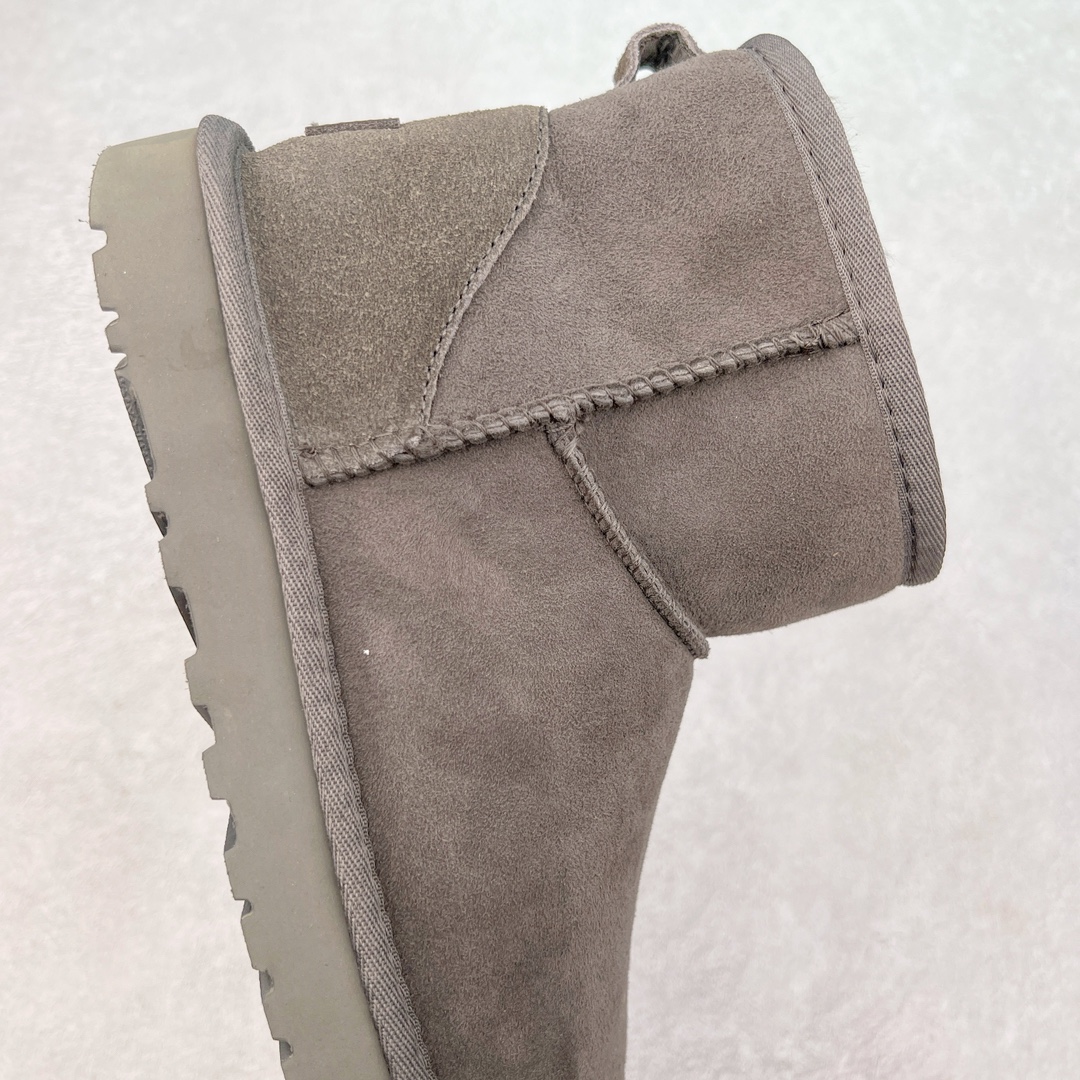 图片[6]-＃桑坡UGG盲盒福利 UGG 经典秋冬羊皮毛一体雪地靴 白菜价亏本清仓套现转新款 机不可失 好好把握 随机一双 只选尺码 商品款式均为上架顶级款式 保证稳赚不赔 无通货 无烂货 会有轻微瑕疵的情况 友情提醒 买到是亏还是赚 每个人定义不同福袋闷包理论上和赌博心理相同玩的就是惊喜 玩的就是心跳活动商品无严重质量问题不退换 桑坡大厂直供 隆丰A级澳洲进口羊皮毛一体 完全遵循ZP工艺流程 代工厂原厂版师 秉承无原鞋不开发选择 注重每一处细节 市面最正版型 TREADLITE\\\”轻翼\\\”科技外底 轻便/耐用/柔韧/桩型 翻毛皮鞋面 细腻亲肤再生聚酯纤维滚边 舒适易打理 保暖性佳 UGG plush™ 里衬和内底 茸软亲肤 舒适暖足 经典鞋型搭配轻盈厚底 稳稳拿捏秋冬出街时髦造型 Treadlite by UGG 轻翼大底 轻盈缓震 为双足减负 舒适轻便 助你轻松畅玩整天 尺码：35 36 37 38 39 40-选品中心