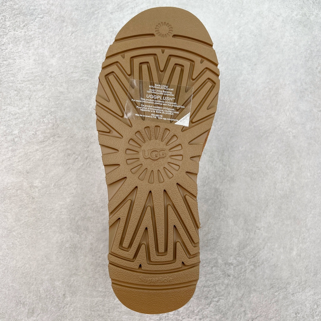 图片[9]-＃K版 UGG 6222经典秋冬羊皮毛一体雪地靴 私人订单价格匠心定位 桑坡八年大厂直供 拒绝高利润 区别杀猪版本 隆丰A级澳洲进口羊皮毛一体 完全遵循ZP工艺流程 代工厂原厂版师 秉承无原鞋不开发选择 注重每一处细节 市面最正版型 TREADLITE\\\”轻翼\\\”科技外底 轻便/耐用/柔韧/桩型【售后郑重承诺】一个月内若出现重大脱胶/断底等质量问题 直接为您换新 翻毛皮鞋面 细腻亲肤再生聚酯纤维滚边 舒适易打理 保暖性佳 UGG plush™ 里衬和内底 茸软亲肤 舒适暖足 经典鞋型搭配轻盈厚底 稳稳拿捏秋冬出街时髦造型 Treadlite by UGG 轻翼大底 轻盈缓震 为双足减负 舒适轻便 助你轻松畅玩整天 尺码：35 36 37 38 39 40-选品中心