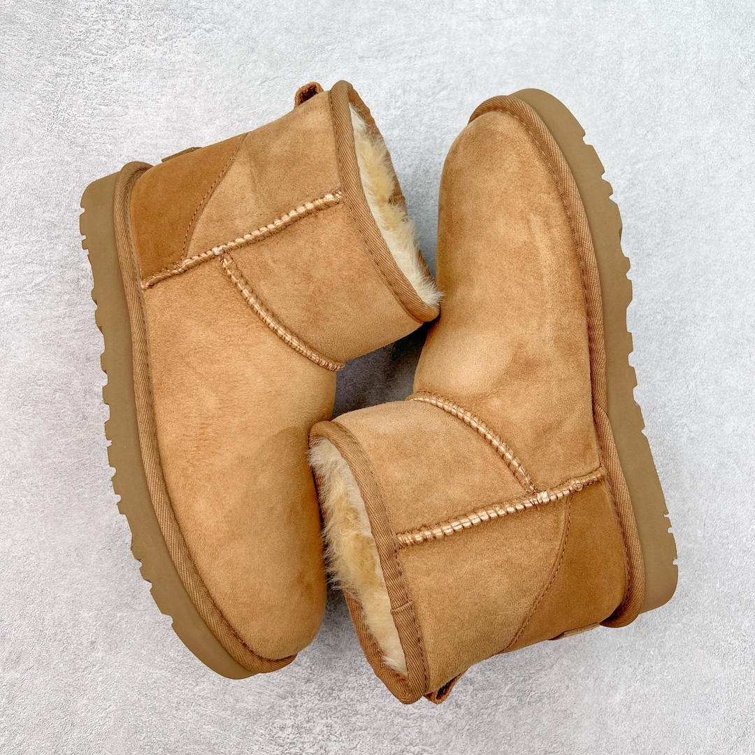 图片[3]-＃K版 UGG 6222经典秋冬羊皮毛一体雪地靴 私人订单价格匠心定位 桑坡八年大厂直供 拒绝高利润 区别杀猪版本 隆丰A级澳洲进口羊皮毛一体 完全遵循ZP工艺流程 代工厂原厂版师 秉承无原鞋不开发选择 注重每一处细节 市面最正版型 TREADLITE\\\”轻翼\\\”科技外底 轻便/耐用/柔韧/桩型【售后郑重承诺】一个月内若出现重大脱胶/断底等质量问题 直接为您换新 翻毛皮鞋面 细腻亲肤再生聚酯纤维滚边 舒适易打理 保暖性佳 UGG plush™ 里衬和内底 茸软亲肤 舒适暖足 经典鞋型搭配轻盈厚底 稳稳拿捏秋冬出街时髦造型 Treadlite by UGG 轻翼大底 轻盈缓震 为双足减负 舒适轻便 助你轻松畅玩整天 尺码：35 36 37 38 39 40-选品中心