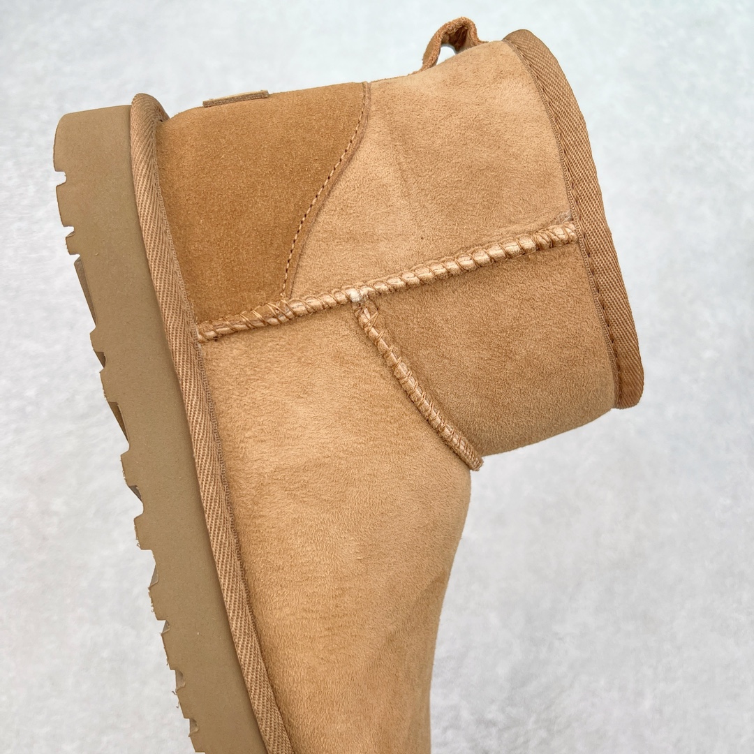 图片[6]-＃K版 UGG 6222经典秋冬羊皮毛一体雪地靴 私人订单价格匠心定位 桑坡八年大厂直供 拒绝高利润 区别杀猪版本 隆丰A级澳洲进口羊皮毛一体 完全遵循ZP工艺流程 代工厂原厂版师 秉承无原鞋不开发选择 注重每一处细节 市面最正版型 TREADLITE\\\”轻翼\\\”科技外底 轻便/耐用/柔韧/桩型【售后郑重承诺】一个月内若出现重大脱胶/断底等质量问题 直接为您换新 翻毛皮鞋面 细腻亲肤再生聚酯纤维滚边 舒适易打理 保暖性佳 UGG plush™ 里衬和内底 茸软亲肤 舒适暖足 经典鞋型搭配轻盈厚底 稳稳拿捏秋冬出街时髦造型 Treadlite by UGG 轻翼大底 轻盈缓震 为双足减负 舒适轻便 助你轻松畅玩整天 尺码：35 36 37 38 39 40-选品中心