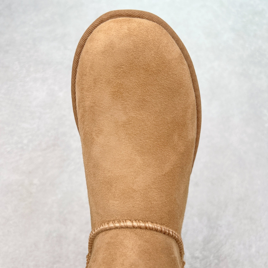 图片[4]-＃K版 UGG 6222经典秋冬羊皮毛一体雪地靴 私人订单价格匠心定位 桑坡八年大厂直供 拒绝高利润 区别杀猪版本 隆丰A级澳洲进口羊皮毛一体 完全遵循ZP工艺流程 代工厂原厂版师 秉承无原鞋不开发选择 注重每一处细节 市面最正版型 TREADLITE\\\”轻翼\\\”科技外底 轻便/耐用/柔韧/桩型【售后郑重承诺】一个月内若出现重大脱胶/断底等质量问题 直接为您换新 翻毛皮鞋面 细腻亲肤再生聚酯纤维滚边 舒适易打理 保暖性佳 UGG plush™ 里衬和内底 茸软亲肤 舒适暖足 经典鞋型搭配轻盈厚底 稳稳拿捏秋冬出街时髦造型 Treadlite by UGG 轻翼大底 轻盈缓震 为双足减负 舒适轻便 助你轻松畅玩整天 尺码：35 36 37 38 39 40-选品中心