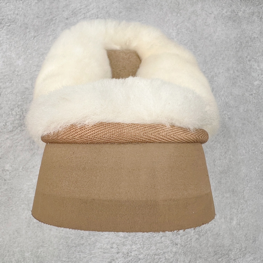 图片[8]-＃K版 UGG 2550经典秋冬羊皮毛一体雪地靴 私人订单价格匠心定位 桑坡八年大厂直供 拒绝高利润 区别杀猪版本 隆丰A级澳洲进口羊皮毛一体 完全遵循ZP工艺流程 代工厂原厂版师 秉承无原鞋不开发选择 注重每一处细节 市面最正版型 TREADLITE\\\”轻翼\\\”科技外底 轻便/耐用/柔韧/桩型【售后郑重承诺】一个月内若出现重大脱胶/断底等质量问题 直接为您换新 翻毛皮鞋面 细腻亲肤再生聚酯纤维滚边 舒适易打理 保暖性佳 UGG plush™ 里衬和内底 茸软亲肤 舒适暖足 经典鞋型搭配轻盈厚底 稳稳拿捏秋冬出街时髦造型 Treadlite by UGG 轻翼大底 轻盈缓震 为双足减负 舒适轻便 助你轻松畅玩整天 尺码：35 36 37 38 39 40-选品中心