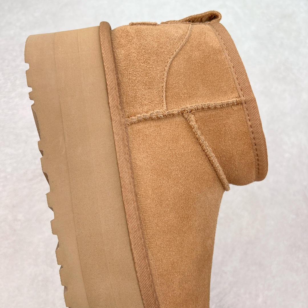 图片[7]-＃K版 UGG 5092-H经典秋冬羊皮毛一体雪地靴 私人订单价格匠心定位 桑坡八年大厂直供 拒绝高利润 区别杀猪版本 隆丰A级澳洲进口羊皮毛一体 完全遵循ZP工艺流程 代工厂原厂版师 秉承无原鞋不开发选择 注重每一处细节 市面最正版型 TREADLITE\\\”轻翼\\\”科技外底 轻便/耐用/柔韧/桩型【售后郑重承诺】一个月内若出现重大脱胶/断底等质量问题 直接为您换新 翻毛皮鞋面 细腻亲肤再生聚酯纤维滚边 舒适易打理 保暖性佳 UGG plush™ 里衬和内底 茸软亲肤 舒适暖足 经典鞋型搭配轻盈厚底 稳稳拿捏秋冬出街时髦造型 Treadlite by UGG 轻翼大底 轻盈缓震 为双足减负 舒适轻便 助你轻松畅玩整天 尺码：35 36 37 38 39 40-选品中心