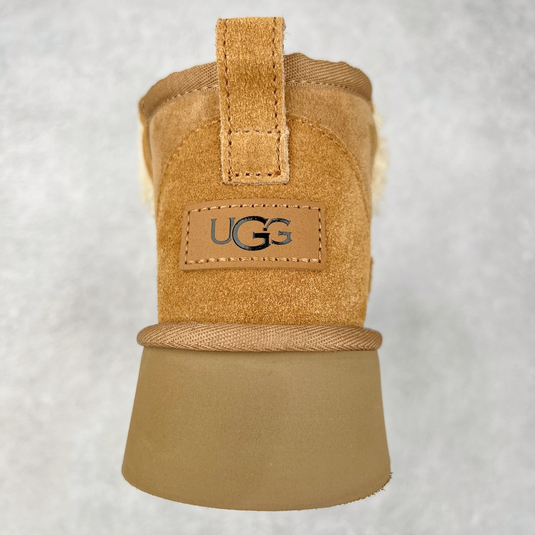 图片[8]-＃K版 UGG 6109经典秋冬羊皮毛一体雪地靴 私人订单价格匠心定位 桑坡八年大厂直供 拒绝高利润 区别杀猪版本 隆丰A级澳洲进口羊皮毛一体 完全遵循ZP工艺流程 代工厂原厂版师 秉承无原鞋不开发选择 注重每一处细节 市面最正版型 TREADLITE\\\”轻翼\\\”科技外底 轻便/耐用/柔韧/桩型【售后郑重承诺】一个月内若出现重大脱胶/断底等质量问题 直接为您换新 翻毛皮鞋面 细腻亲肤再生聚酯纤维滚边 舒适易打理 保暖性佳 UGG plush™ 里衬和内底 茸软亲肤 舒适暖足 经典鞋型搭配轻盈厚底 稳稳拿捏秋冬出街时髦造型 Treadlite by UGG 轻翼大底 轻盈缓震 为双足减负 舒适轻便 助你轻松畅玩整天 尺码：35 36 37 38 39 40-选品中心