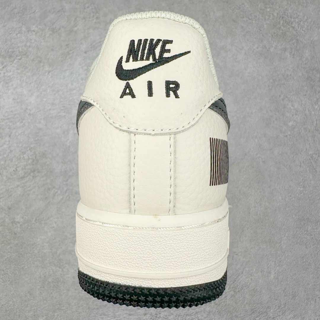 图片[8]-NK Air Force 1´07 Low 空军一号低帮百搭休闲运动板鞋 CU1836-962 柔软、弹性十足的缓震性能和出色的中底设计 横跨复古与现代的外型结合 造就出风靡全球 三十多年的Force 1 直到今天还深受青睐 尺码：36 36.5 37.5 38 38.5 39 40 40.5 41 42 42.5 43 44 44.5 45-选品中心