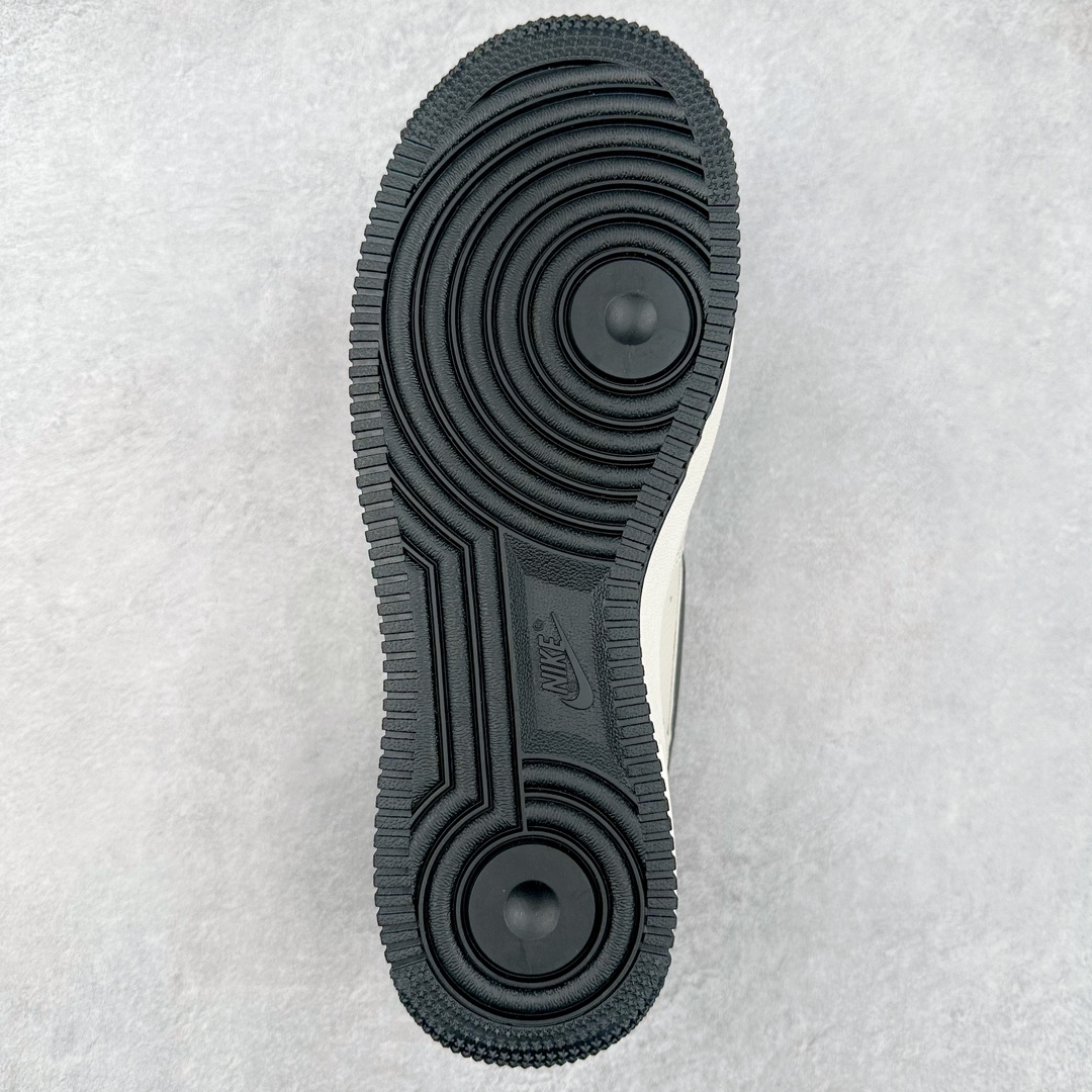 图片[9]-NK Air Force 1´07 Low 空军一号低帮百搭休闲运动板鞋 CU1836-962 柔软、弹性十足的缓震性能和出色的中底设计 横跨复古与现代的外型结合 造就出风靡全球 三十多年的Force 1 直到今天还深受青睐 尺码：36 36.5 37.5 38 38.5 39 40 40.5 41 42 42.5 43 44 44.5 45-选品中心