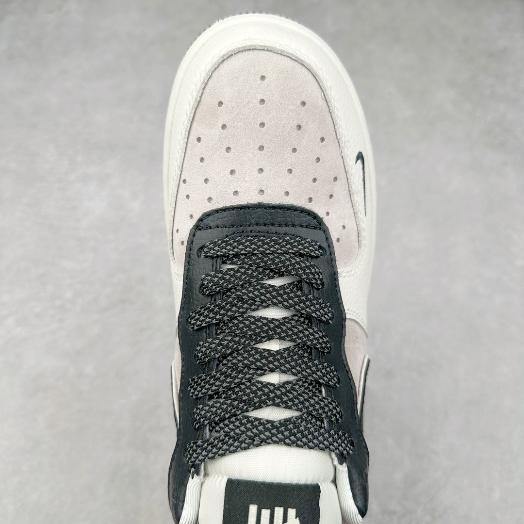 图片[4]-NK Air Force 1´07 Low 空军一号低帮百搭休闲运动板鞋 KK1988-003 柔软、弹性十足的缓震性能和出色的中底设计 横跨复古与现代的外型结合 造就出风靡全球 三十多年的Force 1 直到今天还深受青睐 尺码：36 36.5 37.5 38 38.5 39 40 40.5 41 42 42.5 43 44 44.5 45-选品中心