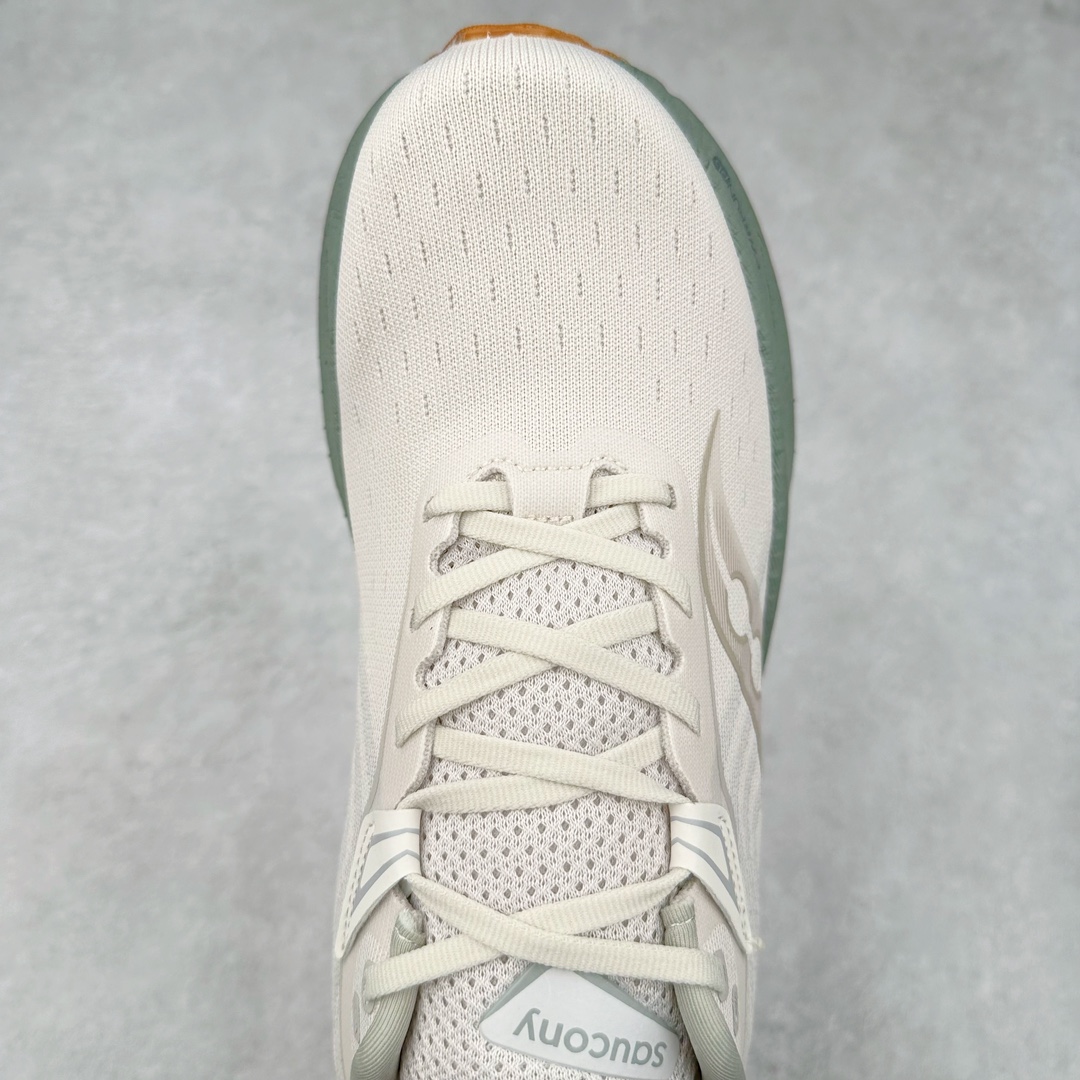 图片[4]-＃SG纯原 Saucony Triumph 22 索康尼胜利22代旗舰级缓震型跑鞋 性能相比前几代再升级：鞋面采用全新升级的工学网设计 贴合脚部更透气 中底部分使用最新的PWRRUN+材质 搭配PWRRUN+鞋垫使中底的大幅加厚 10mm坡差进一步提供缓震、回弹性能 内底则采用了FORMFIT动态适应系统 动态契合脚型 提升包裹性和舒适性 提供更卓越的动态回馈体验 XT-900橡胶大底 可提供良好的抓地力和较强抗磨性能 尺码：35.5 36 36.5 37.5 38 38.5 39 40 40.5 41 42 42.5 43 44 44.5 45-选品中心