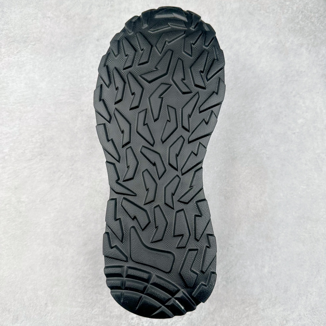 图片[9]-ECCO爱步男款运动鞋 户外防水透气防滑跑鞋登山鞋 驱动系列新款 鞋面采用多种材料拼接，轻盈柔韧 时尚个性出街有型 鞋面设有防水薄膜 让网面不再是水的侵袭面 给你贴心防水保护 舒适透气内里 保持足部干爽 直接注塑的PU鞋底 鞋子轻盈舒适耐穿 精湛工艺 驱动出行 尺码：38 39 40 41 42 43（皮鞋码）-选品中心