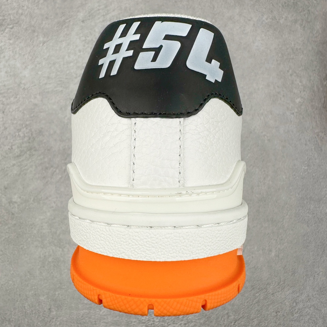 图片[8]-Louis Vuitton Trainer lv时装走秀运动鞋 高尔夫系列 全网最全配色更新最快 最成熟的做工稳定的品控 完美鞋型超高的清洁度 零毛边线头瑕疵 全套原楦原纸版原鞋开模 全网最具灵魂的版型 正确原装黄色鞋盒 正确中底印花 鞋面印花3D高频深度立体 全鞋电脑针车 紧密相连 针距密度一致 环保乳胶注塑鞋垫 厚度脚感还原原版 皮面裁剪部位 统一油边封口工艺 原装橡胶大底含胶量大底组合零偏差 专柜全套包装 防尘袋 说明书 质保卡 男女鞋 尺码：35 36 37 38 39 40 41 42 43 44 45-选品中心