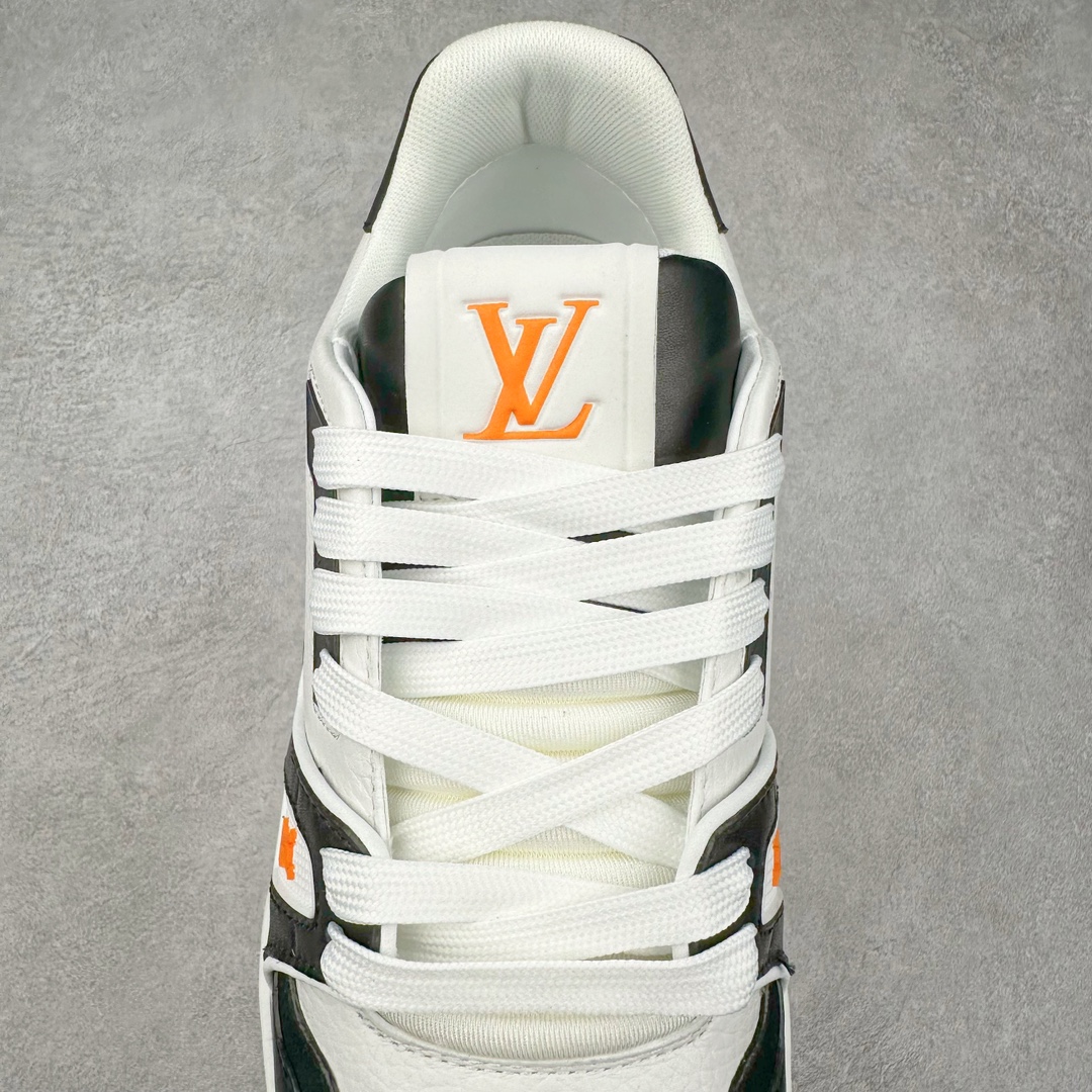 图片[5]-Louis Vuitton Trainer lv时装走秀运动鞋 高尔夫系列 全网最全配色更新最快 最成熟的做工稳定的品控 完美鞋型超高的清洁度 零毛边线头瑕疵 全套原楦原纸版原鞋开模 全网最具灵魂的版型 正确原装黄色鞋盒 正确中底印花 鞋面印花3D高频深度立体 全鞋电脑针车 紧密相连 针距密度一致 环保乳胶注塑鞋垫 厚度脚感还原原版 皮面裁剪部位 统一油边封口工艺 原装橡胶大底含胶量大底组合零偏差 专柜全套包装 防尘袋 说明书 质保卡 男女鞋 尺码：35 36 37 38 39 40 41 42 43 44 45-选品中心