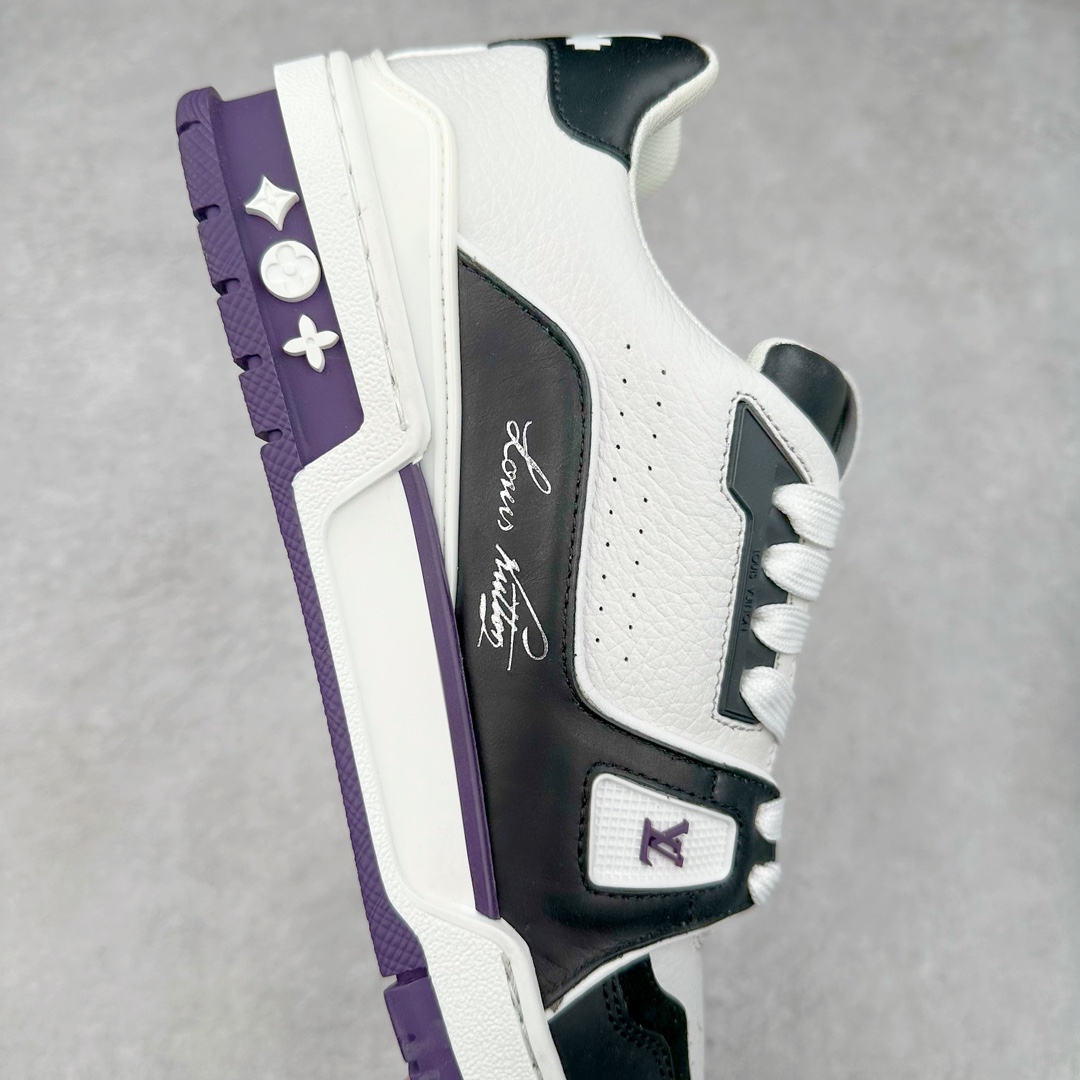 图片[6]-Louis Vuitton Trainer lv时装走秀运动鞋 高尔夫系列 全网最全配色更新最快 最成熟的做工稳定的品控 完美鞋型超高的清洁度 零毛边线头瑕疵 全套原楦原纸版原鞋开模 全网最具灵魂的版型 正确原装黄色鞋盒 正确中底印花 鞋面印花3D高频深度立体 全鞋电脑针车 紧密相连 针距密度一致 环保乳胶注塑鞋垫 厚度脚感还原原版 皮面裁剪部位 统一油边封口工艺 原装橡胶大底含胶量大底组合零偏差 专柜全套包装 防尘袋 说明书 质保卡 男女鞋 尺码：35 36 37 38 39 40 41 42 43 44 45-选品中心