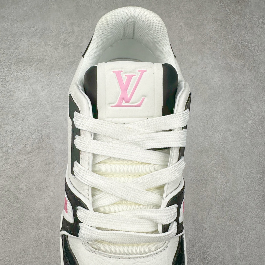 图片[5]-Louis Vuitton Trainer lv时装走秀运动鞋 高尔夫系列 全网最全配色更新最快 最成熟的做工稳定的品控 完美鞋型超高的清洁度 零毛边线头瑕疵 全套原楦原纸版原鞋开模 全网最具灵魂的版型 正确原装黄色鞋盒 正确中底印花 鞋面印花3D高频深度立体 全鞋电脑针车 紧密相连 针距密度一致 环保乳胶注塑鞋垫 厚度脚感还原原版 皮面裁剪部位 统一油边封口工艺 原装橡胶大底含胶量大底组合零偏差 专柜全套包装 防尘袋 说明书 质保卡 男女鞋 尺码：35 36 37 38 39 40 41 42 43 44 45-选品中心