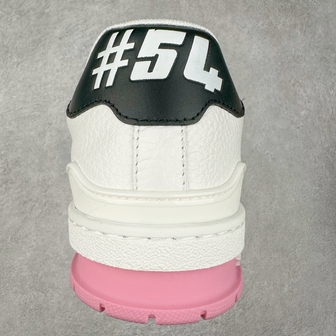 图片[8]-Louis Vuitton Trainer lv时装走秀运动鞋 高尔夫系列 全网最全配色更新最快 最成熟的做工稳定的品控 完美鞋型超高的清洁度 零毛边线头瑕疵 全套原楦原纸版原鞋开模 全网最具灵魂的版型 正确原装黄色鞋盒 正确中底印花 鞋面印花3D高频深度立体 全鞋电脑针车 紧密相连 针距密度一致 环保乳胶注塑鞋垫 厚度脚感还原原版 皮面裁剪部位 统一油边封口工艺 原装橡胶大底含胶量大底组合零偏差 专柜全套包装 防尘袋 说明书 质保卡 男女鞋 尺码：35 36 37 38 39 40 41 42 43 44 45-选品中心