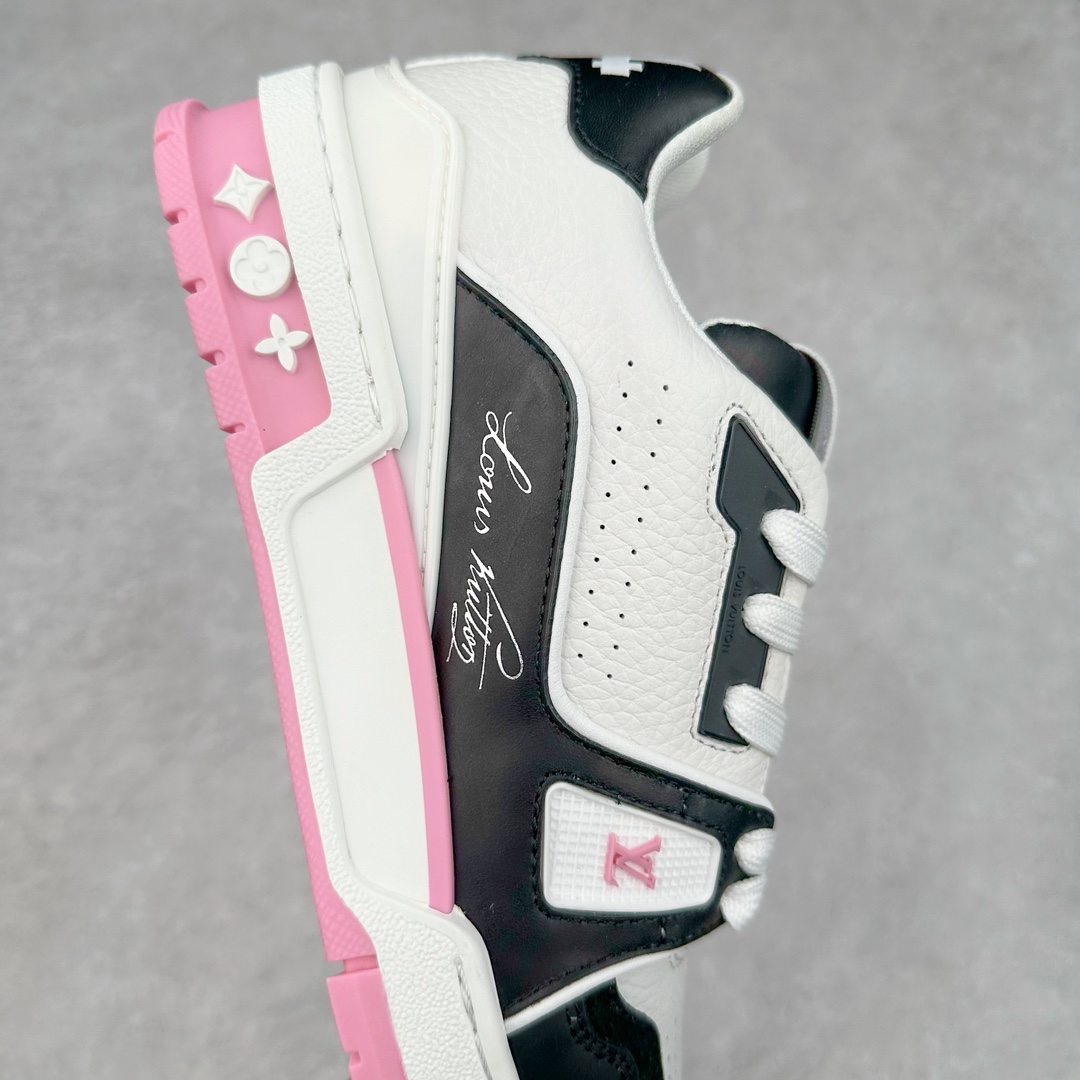 图片[6]-Louis Vuitton Trainer lv时装走秀运动鞋 高尔夫系列 全网最全配色更新最快 最成熟的做工稳定的品控 完美鞋型超高的清洁度 零毛边线头瑕疵 全套原楦原纸版原鞋开模 全网最具灵魂的版型 正确原装黄色鞋盒 正确中底印花 鞋面印花3D高频深度立体 全鞋电脑针车 紧密相连 针距密度一致 环保乳胶注塑鞋垫 厚度脚感还原原版 皮面裁剪部位 统一油边封口工艺 原装橡胶大底含胶量大底组合零偏差 专柜全套包装 防尘袋 说明书 质保卡 男女鞋 尺码：35 36 37 38 39 40 41 42 43 44 45-选品中心