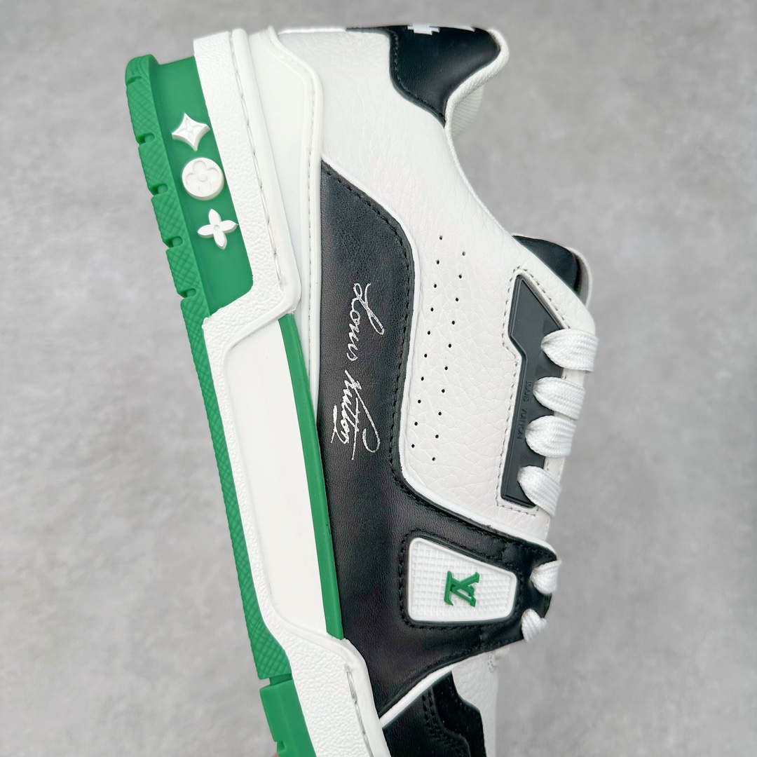 图片[6]-Louis Vuitton Trainer lv时装走秀运动鞋 高尔夫系列 全网最全配色更新最快 最成熟的做工稳定的品控 完美鞋型超高的清洁度 零毛边线头瑕疵 全套原楦原纸版原鞋开模 全网最具灵魂的版型 正确原装黄色鞋盒 正确中底印花 鞋面印花3D高频深度立体 全鞋电脑针车 紧密相连 针距密度一致 环保乳胶注塑鞋垫 厚度脚感还原原版 皮面裁剪部位 统一油边封口工艺 原装橡胶大底含胶量大底组合零偏差 专柜全套包装 防尘袋 说明书 质保卡 男女鞋 尺码：35 36 37 38 39 40 41 42 43 44 45-选品中心