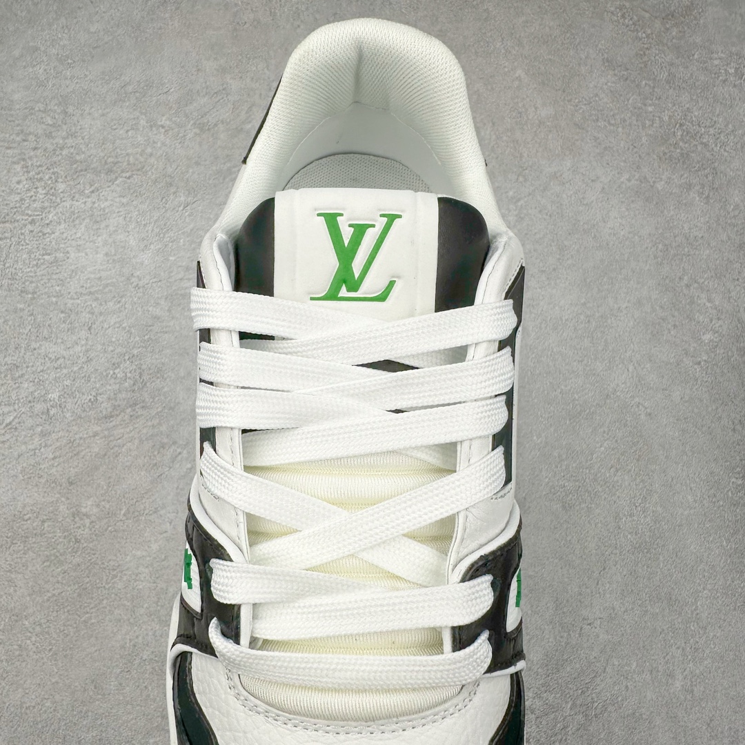 图片[5]-Louis Vuitton Trainer lv时装走秀运动鞋 高尔夫系列 全网最全配色更新最快 最成熟的做工稳定的品控 完美鞋型超高的清洁度 零毛边线头瑕疵 全套原楦原纸版原鞋开模 全网最具灵魂的版型 正确原装黄色鞋盒 正确中底印花 鞋面印花3D高频深度立体 全鞋电脑针车 紧密相连 针距密度一致 环保乳胶注塑鞋垫 厚度脚感还原原版 皮面裁剪部位 统一油边封口工艺 原装橡胶大底含胶量大底组合零偏差 专柜全套包装 防尘袋 说明书 质保卡 男女鞋 尺码：35 36 37 38 39 40 41 42 43 44 45-选品中心