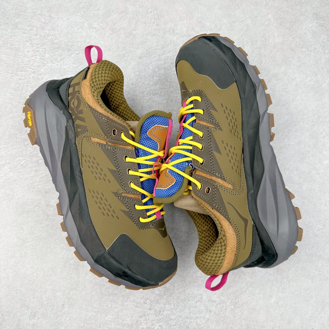 图片[3]-HOKA One One M KSY KAHA GTX Low卡哈低帮系列厚底轻量坦克军靴户外登山运动鞋 正品代工厂版#原楦数据开发版型 采用磨砂牛剖革鞋面材质 轻量化材料Fresh Foam超轻量中底 复古老爹厚底旅游鞋火了 最潮户外鞋 2009年由法籍超马跑者 Nicolas Mermoud 及 Jean-Luc Diard 成立的运动鞋品牌 HOKA ONE ONE 最让人印象深刻超级厚的鞋底 看起来很重但实际上非常轻盈 轻量厚底的鞋底反而能够给跑者更稳定的缓震效果 在跑界相当有名 也陆续出了登山鞋、徒步鞋、慢跑鞋几种专门鞋款 HOKA ONE ONE 鞋款颜色大多设计萤光或鲜艳色系 搭配上超大的Logo 虽然好穿好走好跑又轻 但称不上时髦 尺码：36 36.5 37.5 38 38.5 39 40 40.5 41 42 42.5 43 44 44.5 45-选品中心