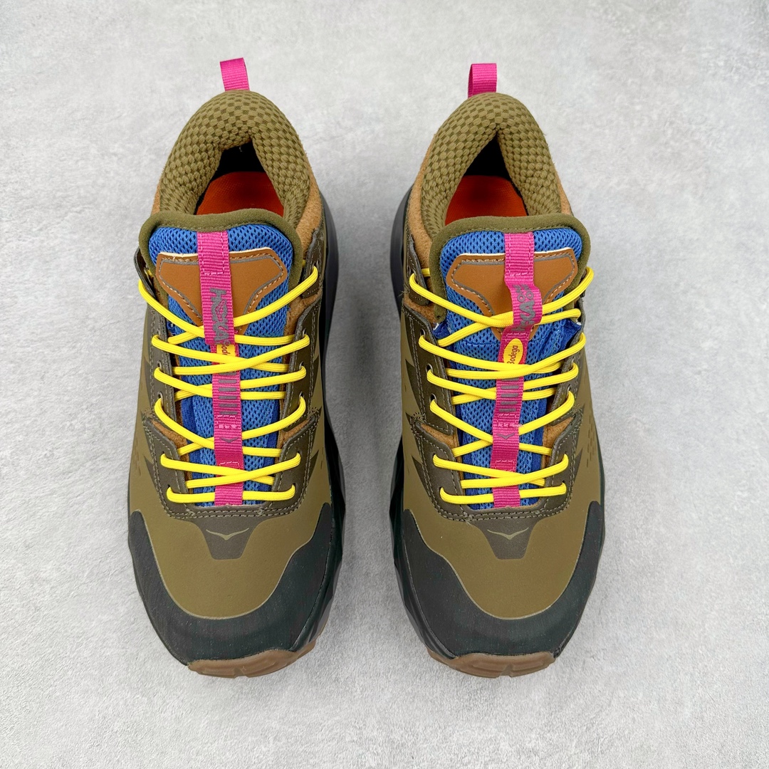 图片[2]-HOKA One One M KSY KAHA GTX Low卡哈低帮系列厚底轻量坦克军靴户外登山运动鞋 正品代工厂版#原楦数据开发版型 采用磨砂牛剖革鞋面材质 轻量化材料Fresh Foam超轻量中底 复古老爹厚底旅游鞋火了 最潮户外鞋 2009年由法籍超马跑者 Nicolas Mermoud 及 Jean-Luc Diard 成立的运动鞋品牌 HOKA ONE ONE 最让人印象深刻超级厚的鞋底 看起来很重但实际上非常轻盈 轻量厚底的鞋底反而能够给跑者更稳定的缓震效果 在跑界相当有名 也陆续出了登山鞋、徒步鞋、慢跑鞋几种专门鞋款 HOKA ONE ONE 鞋款颜色大多设计萤光或鲜艳色系 搭配上超大的Logo 虽然好穿好走好跑又轻 但称不上时髦 尺码：36 36.5 37.5 38 38.5 39 40 40.5 41 42 42.5 43 44 44.5 45-选品中心