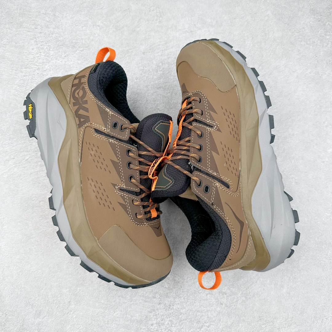 图片[3]-HOKA One One M KSY KAHA GTX Low卡哈低帮系列厚底轻量坦克军靴户外登山运动鞋 正品代工厂版#原楦数据开发版型 采用磨砂牛剖革鞋面材质 轻量化材料Fresh Foam超轻量中底 复古老爹厚底旅游鞋火了 最潮户外鞋 2009年由法籍超马跑者 Nicolas Mermoud 及 Jean-Luc Diard 成立的运动鞋品牌 HOKA ONE ONE 最让人印象深刻超级厚的鞋底 看起来很重但实际上非常轻盈 轻量厚底的鞋底反而能够给跑者更稳定的缓震效果 在跑界相当有名 也陆续出了登山鞋、徒步鞋、慢跑鞋几种专门鞋款 HOKA ONE ONE 鞋款颜色大多设计萤光或鲜艳色系 搭配上超大的Logo 虽然好穿好走好跑又轻 但称不上时髦 尺码：36 36.5 37.5 38 38.5 39 40 40.5 41 42 42.5 43 44 44.5 45-选品中心