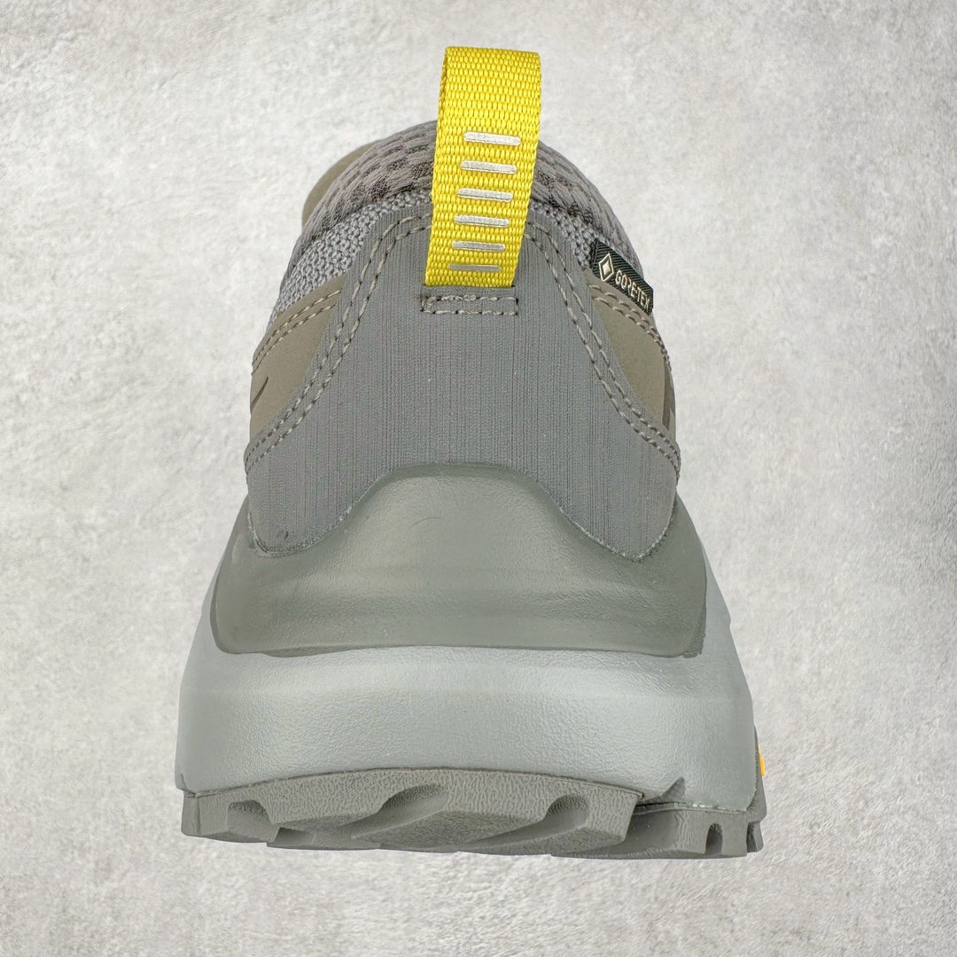 图片[8]-HOKA One One M KSY KAHA GTX Low卡哈低帮系列厚底轻量坦克军靴户外登山运动鞋 正品代工厂版#原楦数据开发版型 采用磨砂牛剖革鞋面材质 轻量化材料Fresh Foam超轻量中底 复古老爹厚底旅游鞋火了 最潮户外鞋 2009年由法籍超马跑者 Nicolas Mermoud 及 Jean-Luc Diard 成立的运动鞋品牌 HOKA ONE ONE 最让人印象深刻超级厚的鞋底 看起来很重但实际上非常轻盈 轻量厚底的鞋底反而能够给跑者更稳定的缓震效果 在跑界相当有名 也陆续出了登山鞋、徒步鞋、慢跑鞋几种专门鞋款 HOKA ONE ONE 鞋款颜色大多设计萤光或鲜艳色系 搭配上超大的Logo 虽然好穿好走好跑又轻 但称不上时髦 尺码：36 36.5 37.5 38 38.5 39 40 40.5 41 42 42.5 43 44 44.5 45-选品中心